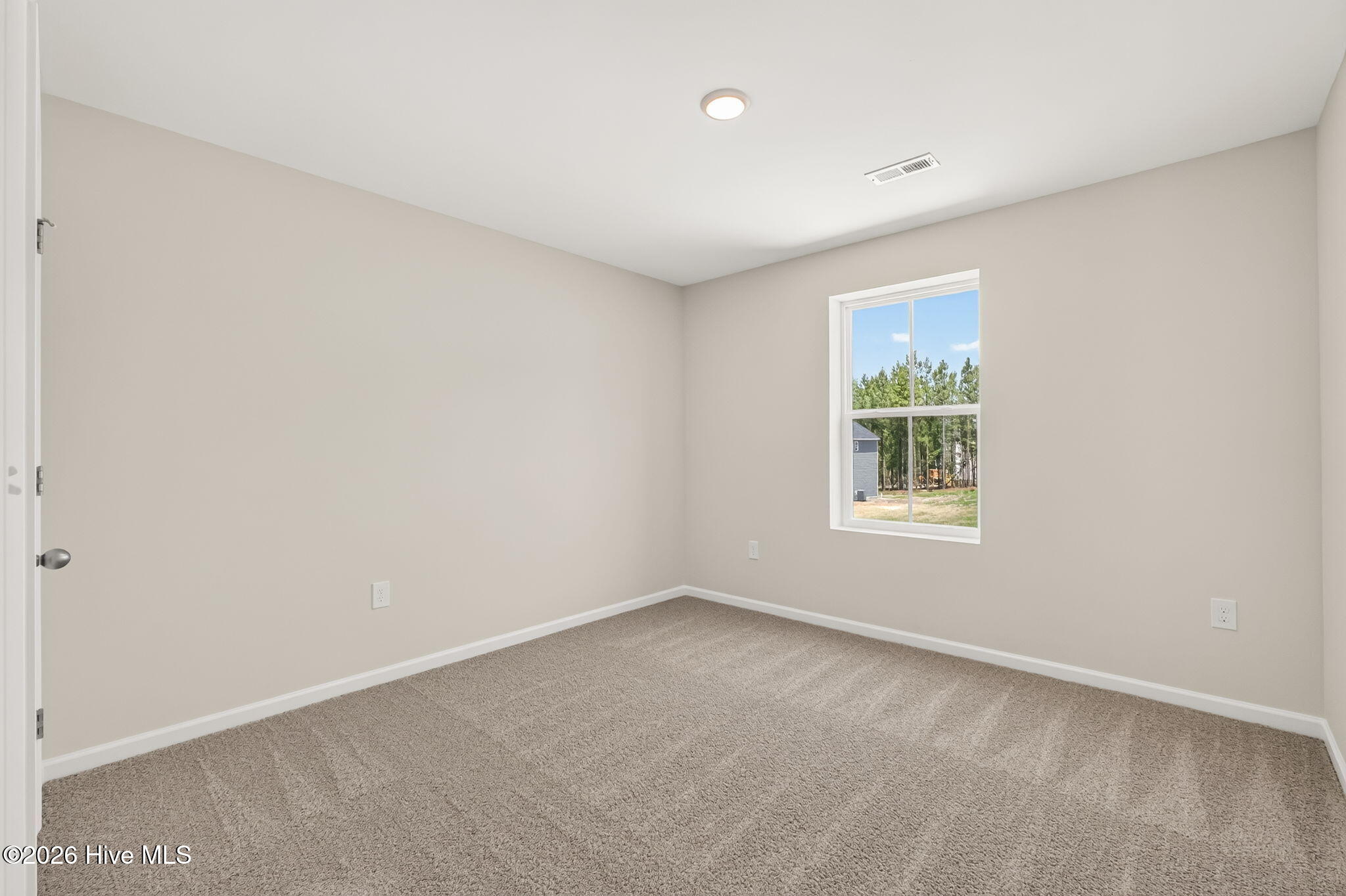 211 Phoenix Drive Property Photo 27