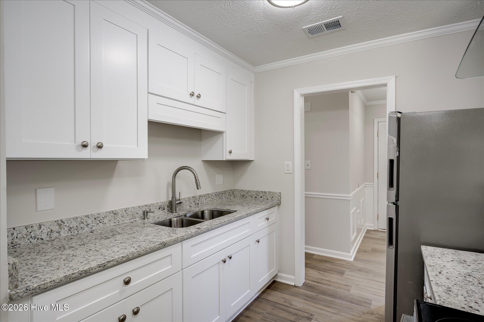 3619 Abbey Road Property Photo 13
