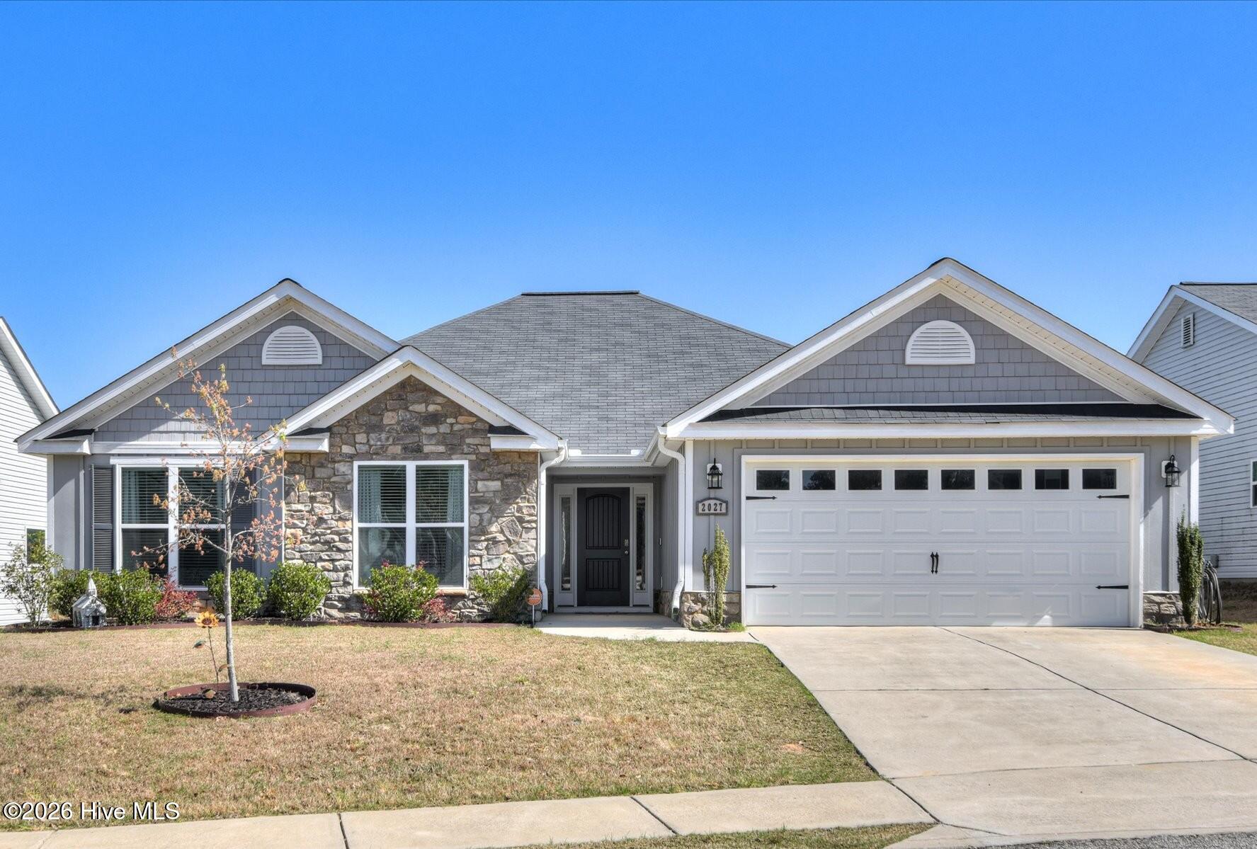 2027 Boyer Place Property Photo 1