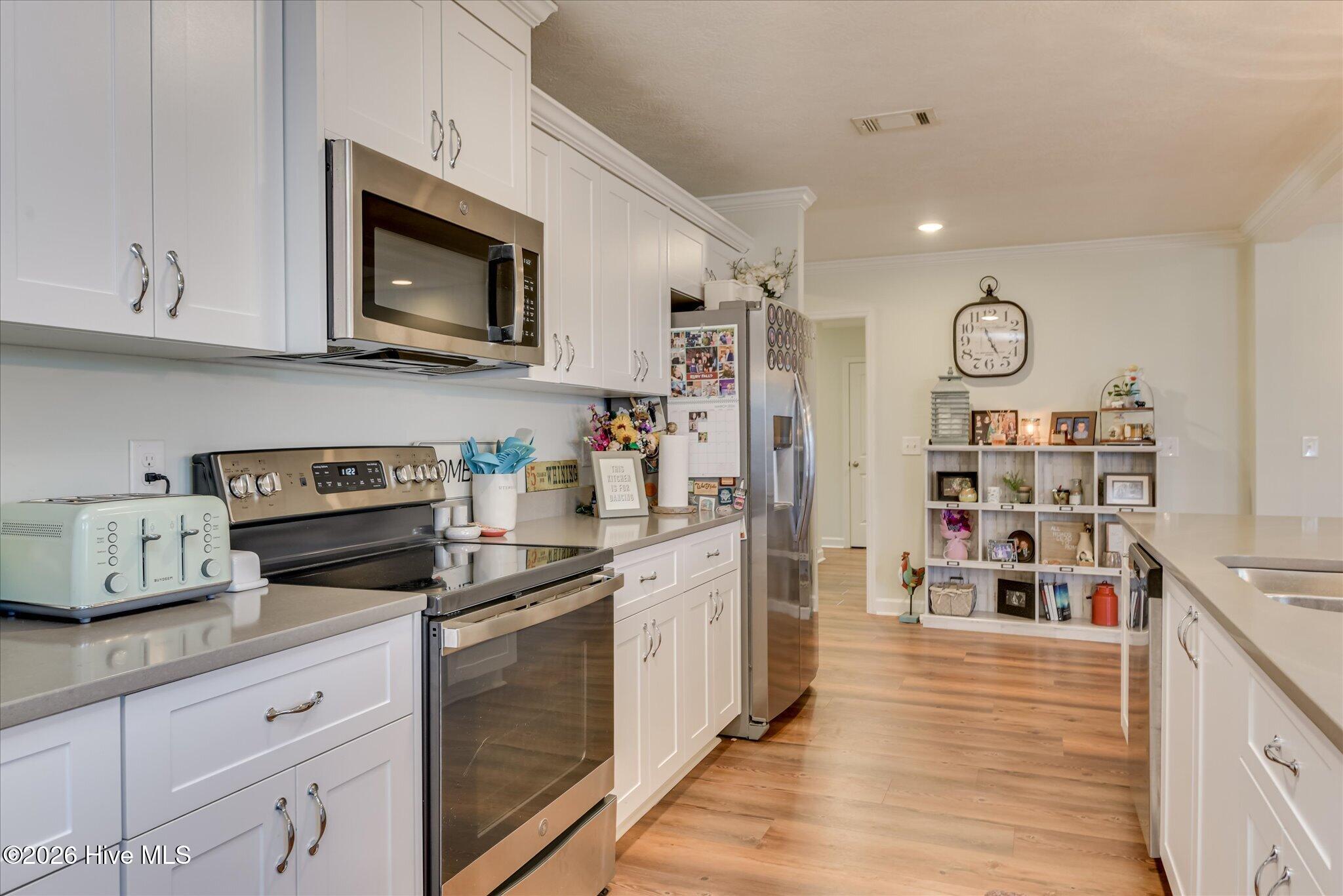 2027 Boyer Place Property Photo 6