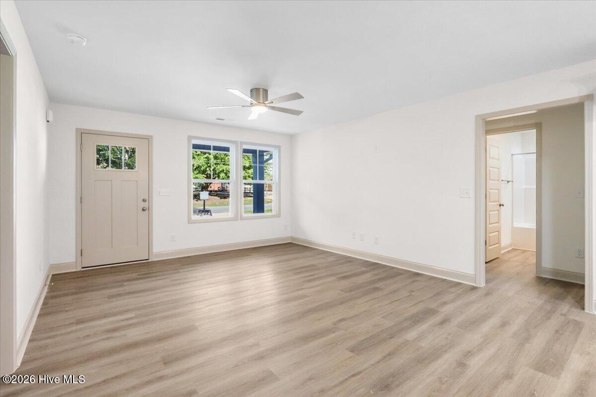 305 N West Street Property Photo 14