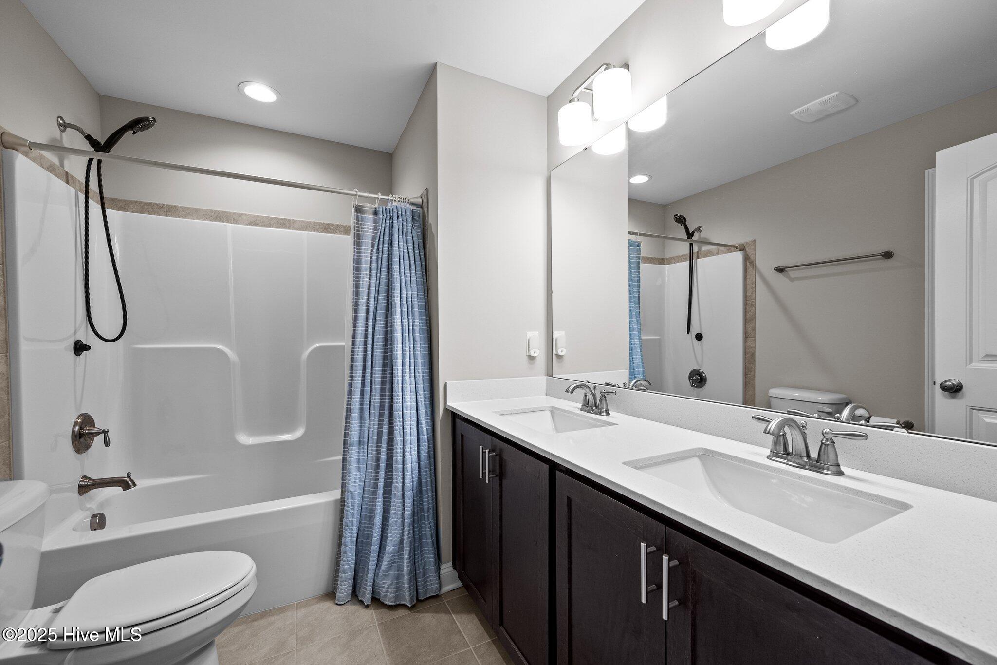 303 Red Cedar Drive Property Photo 29