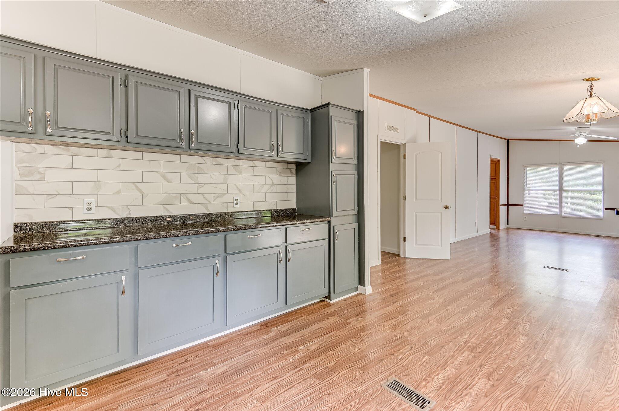 1062 Alden Drive Property Photo 19