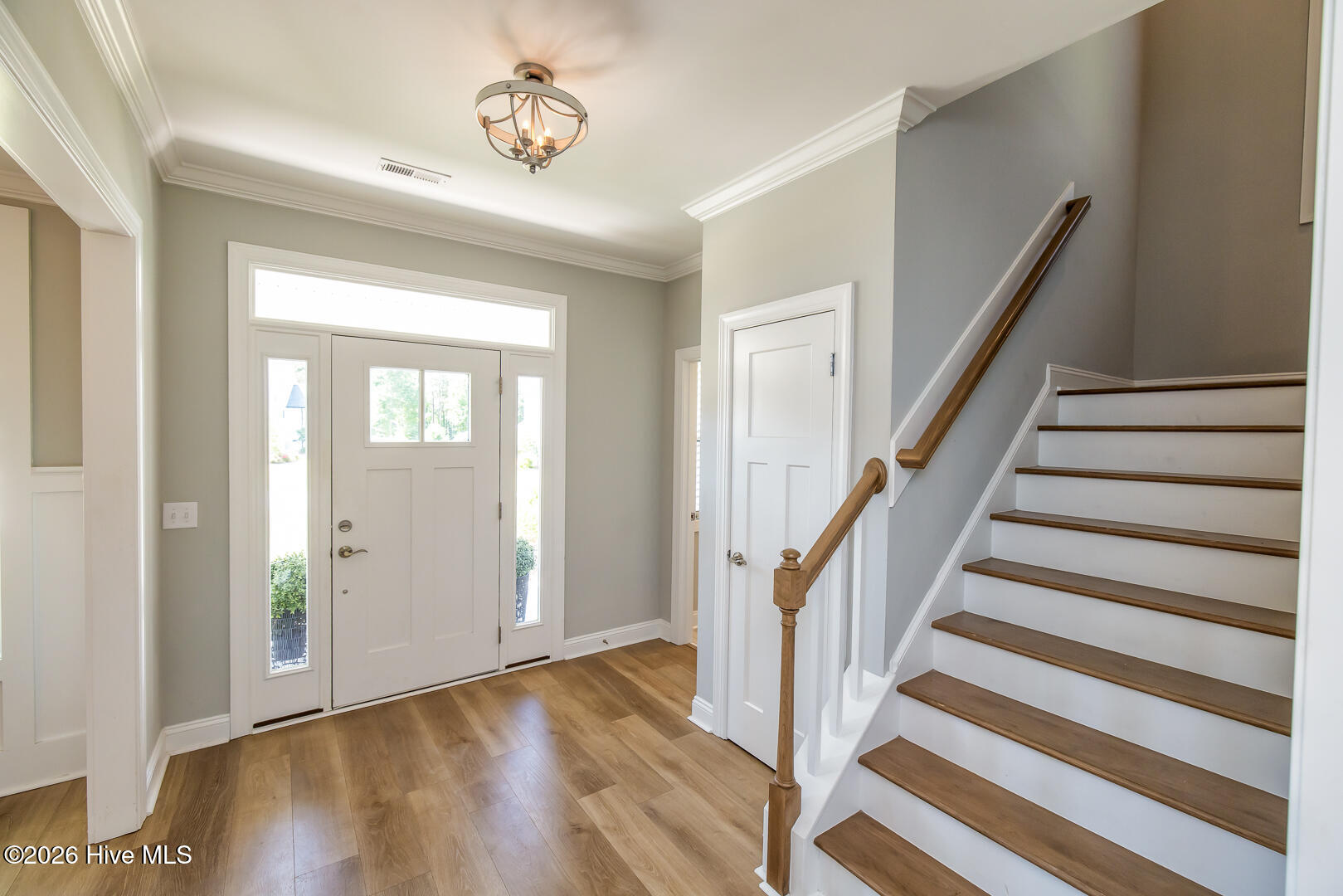 107 Saratoga Way Property Photo 23