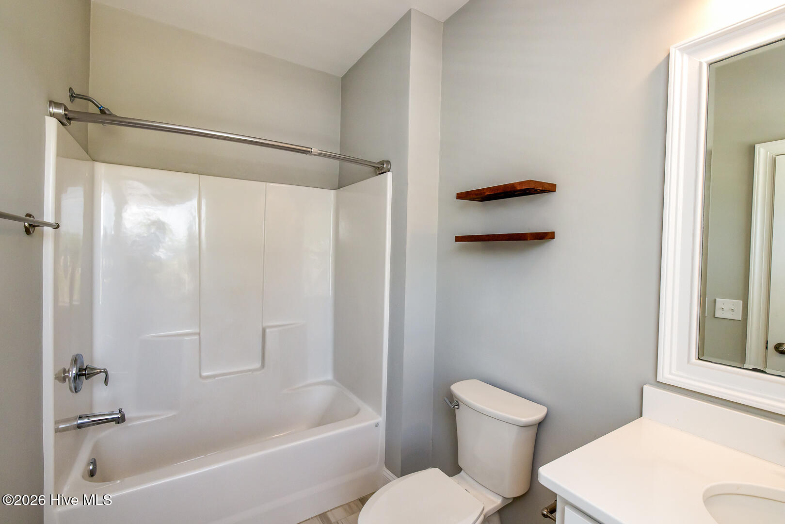 107 Saratoga Way Property Photo 25