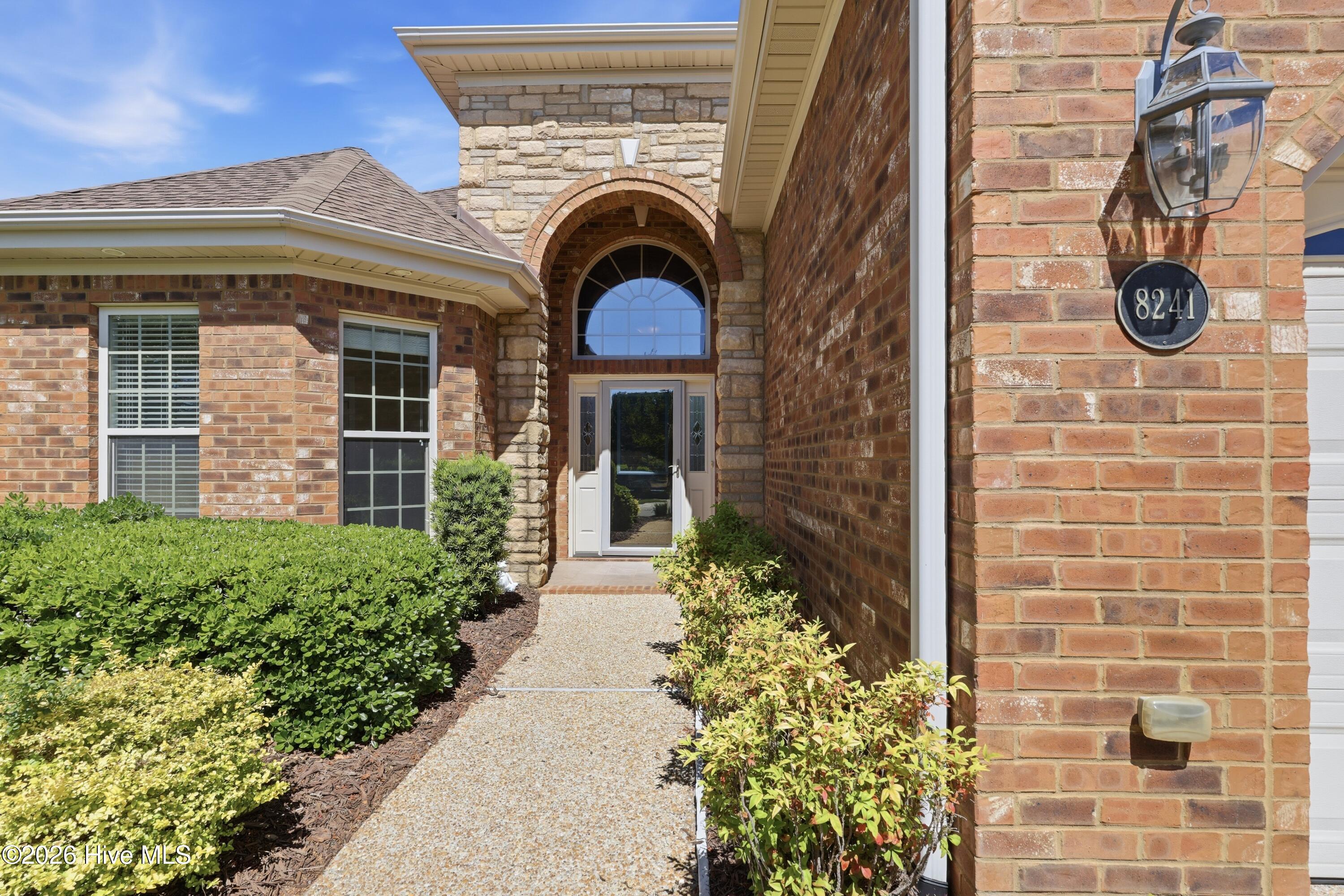 8241 Egret Pointe Ne Property Photo 2