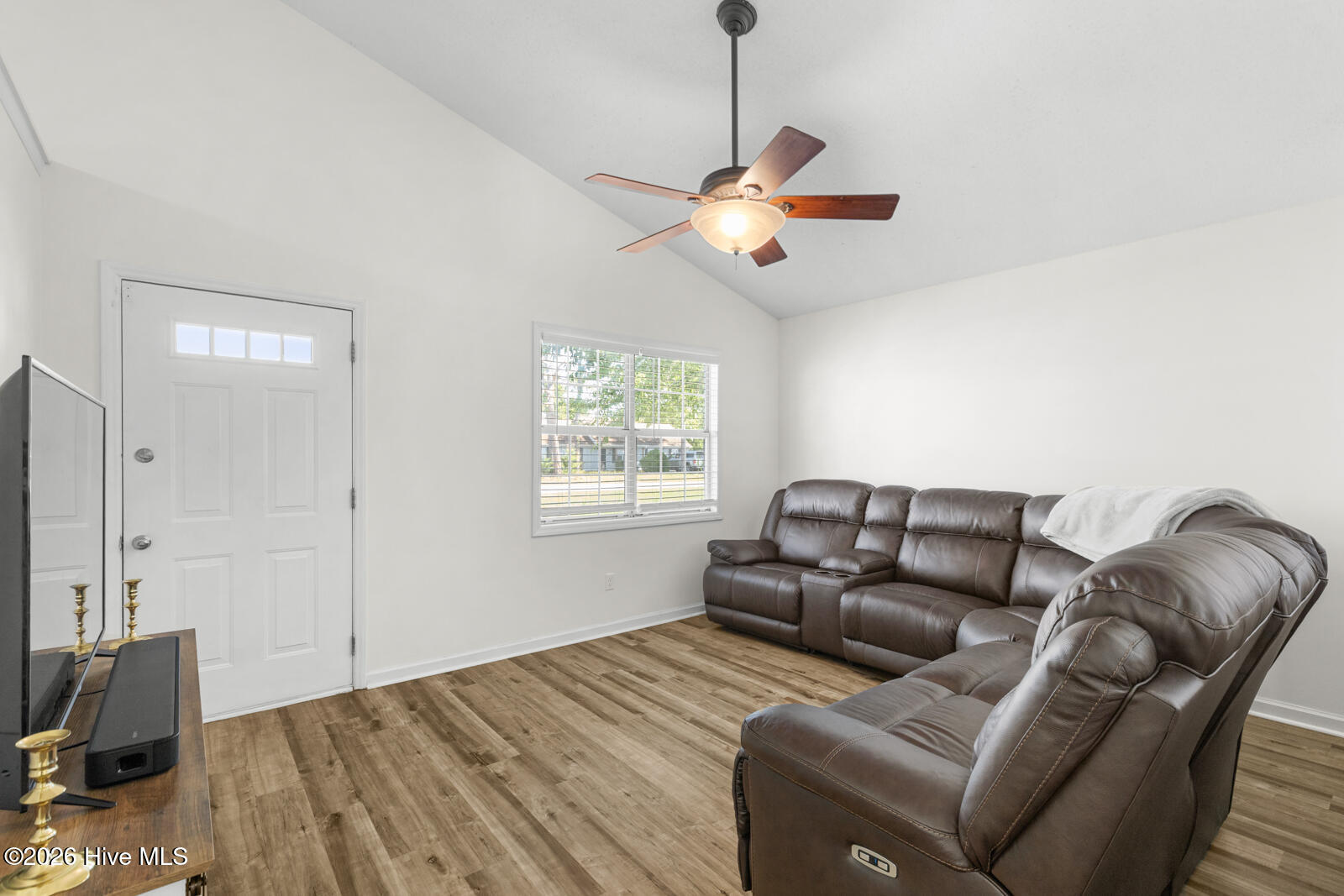 300 Foxtrace Lane Property Photo 7