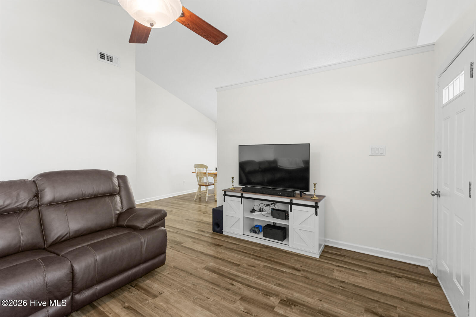 300 Foxtrace Lane Property Photo 8