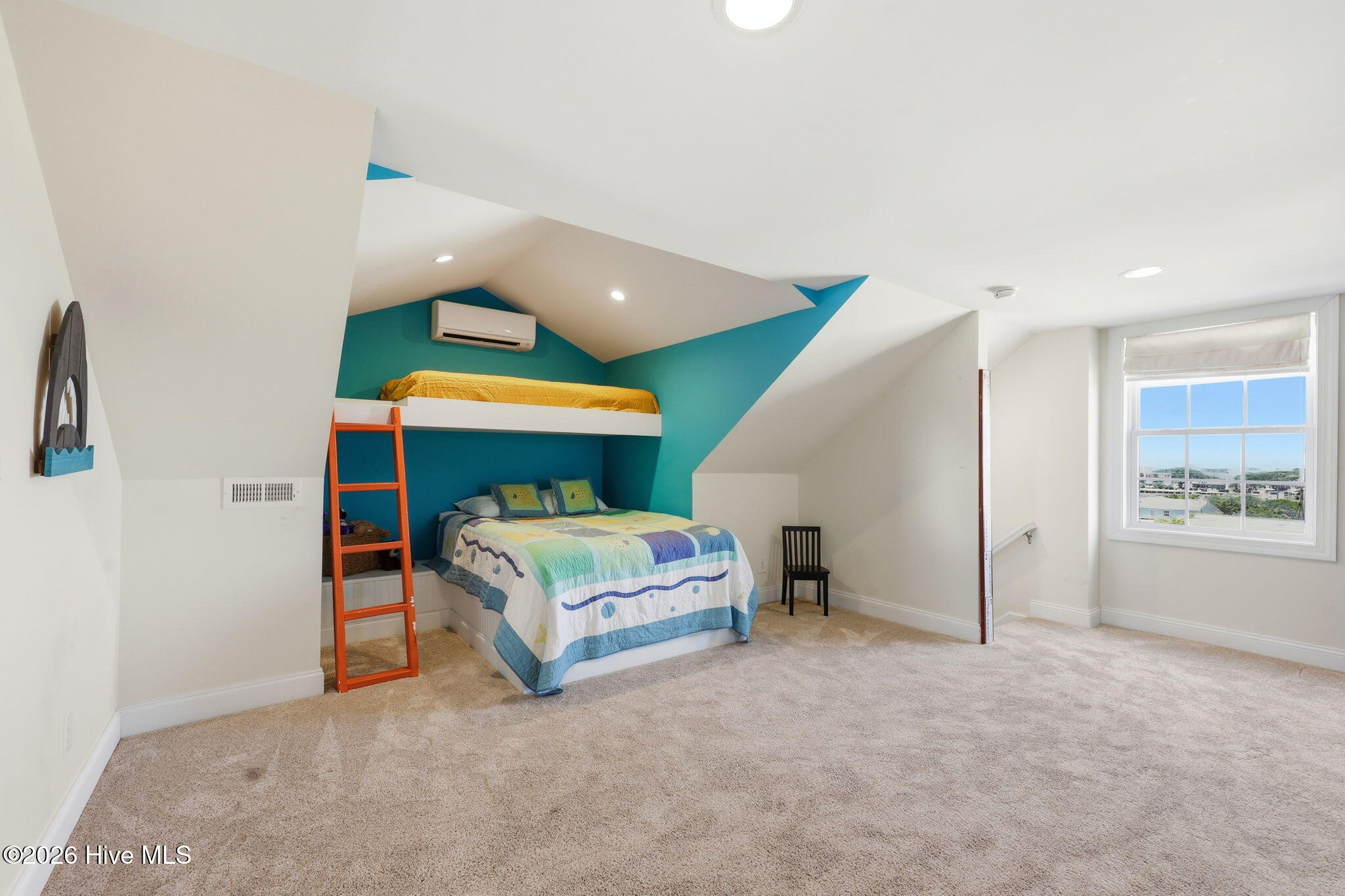 112 Robin Avenue B Property Photo 45
