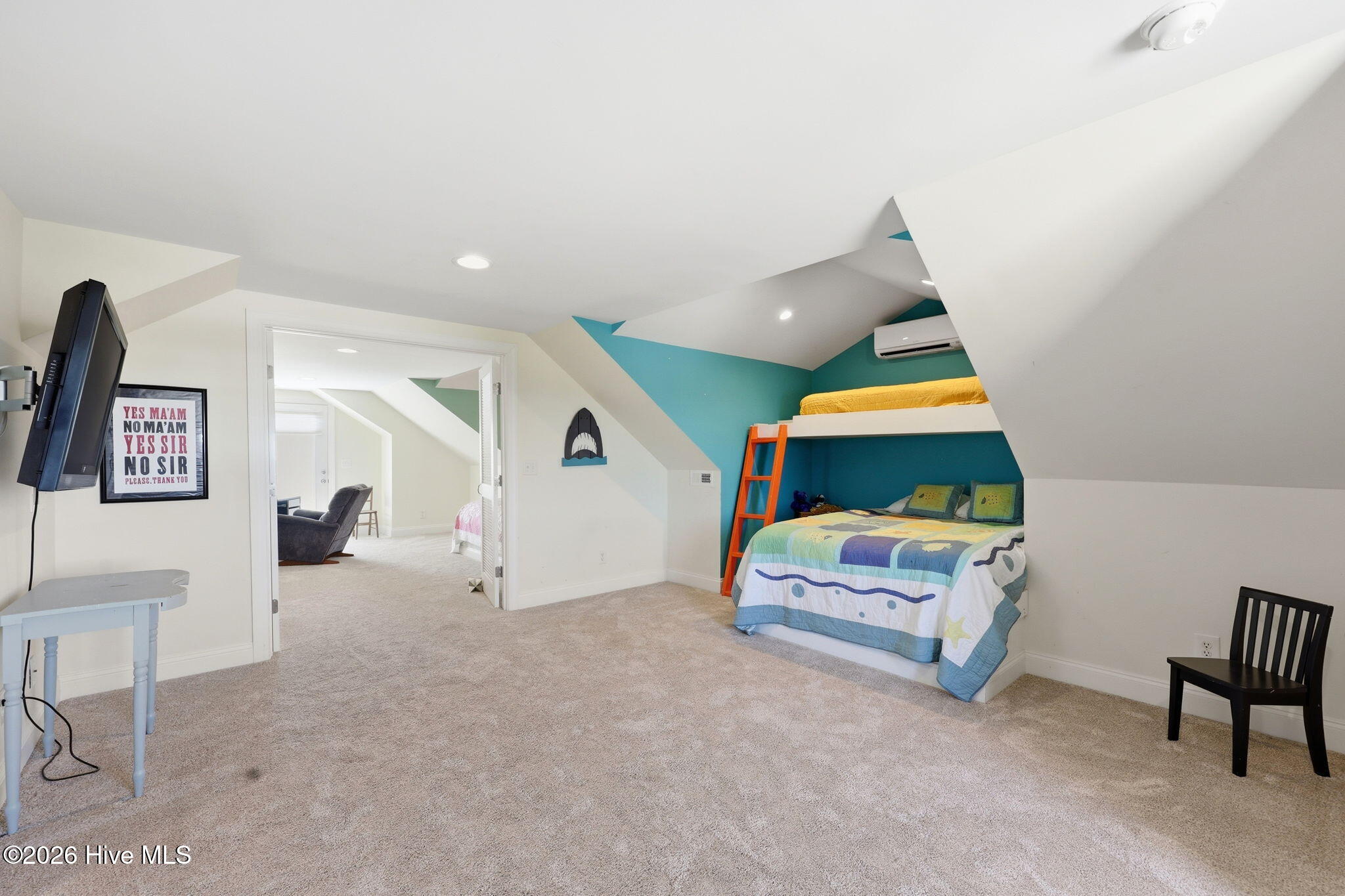 112 Robin Avenue B Property Photo 46