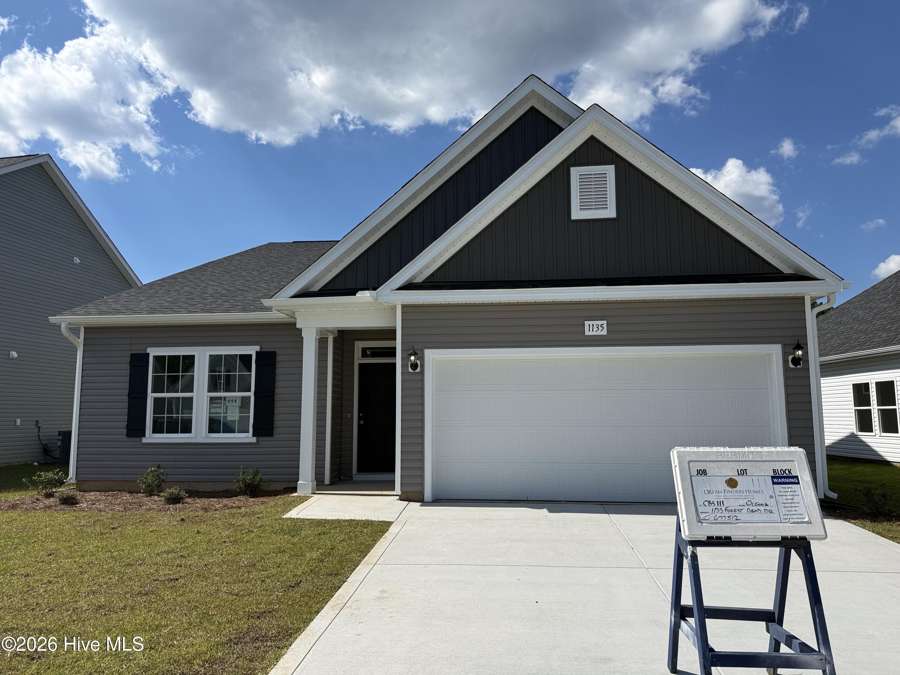 1135 Forest Bend Drive NW Property Photo 1