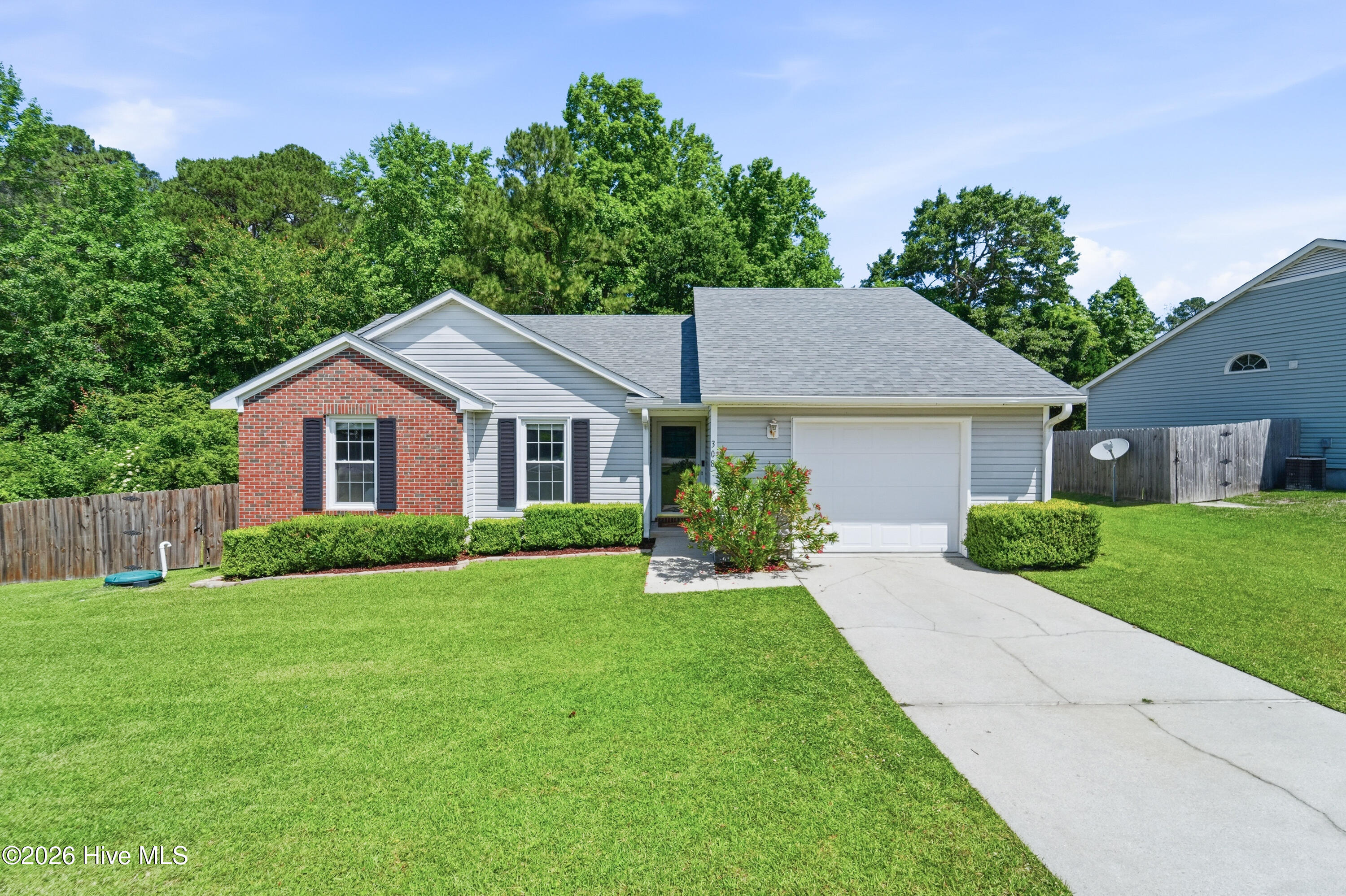 308 Pebble Lane Property Photo 1