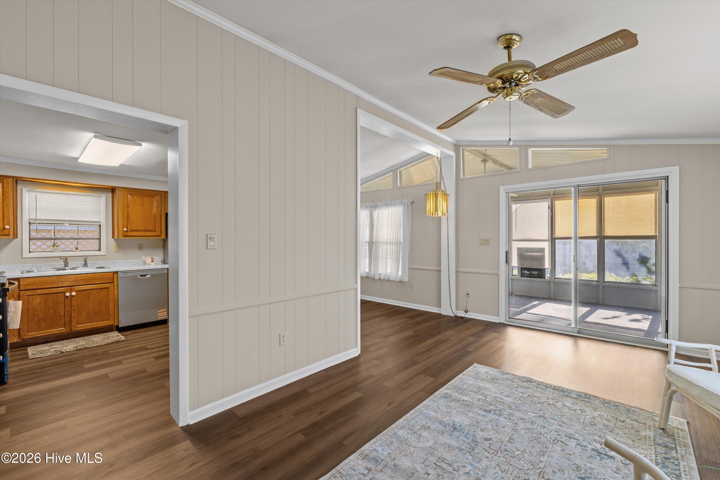 107 Constitution Avenue Property Photo 8