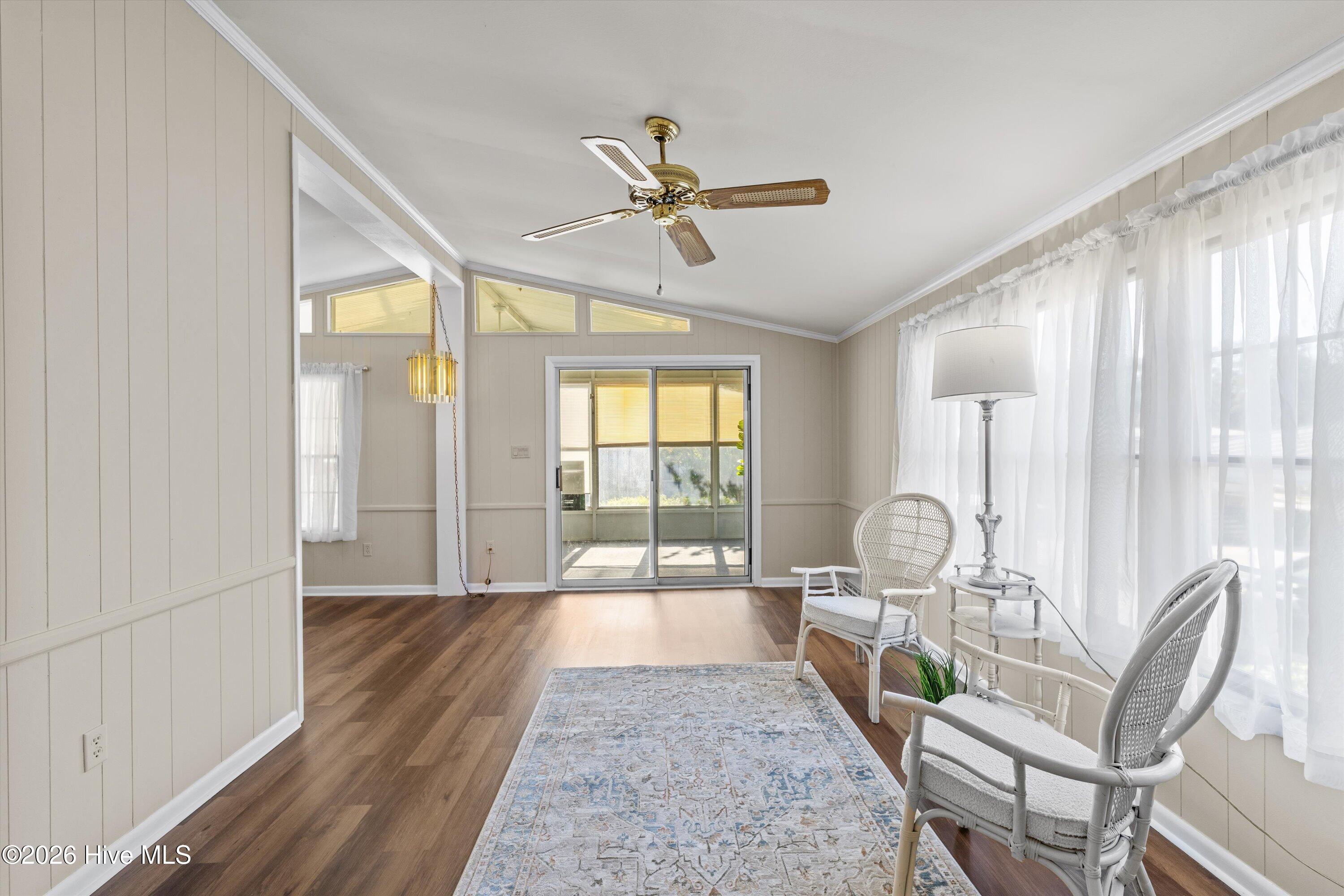 107 Constitution Avenue Property Photo 10