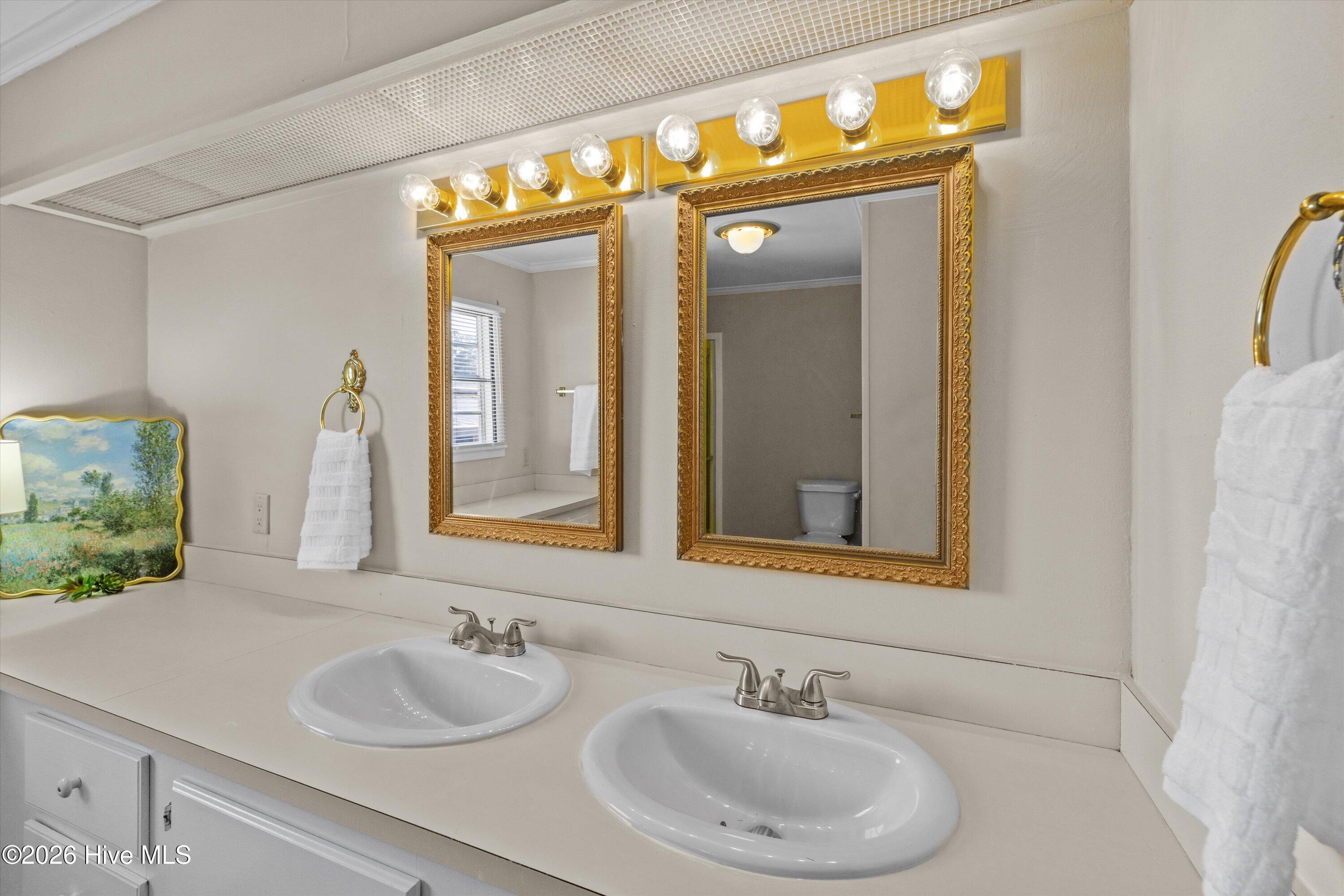107 Constitution Avenue Property Photo 24