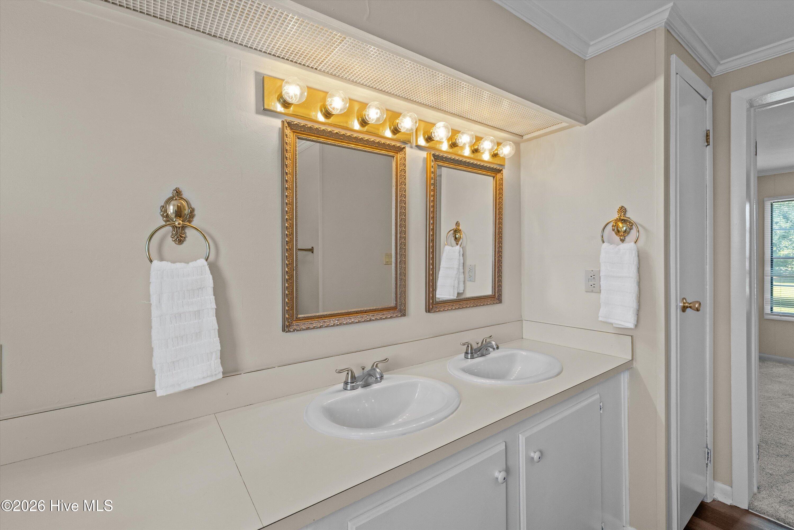 107 Constitution Avenue Property Photo 31