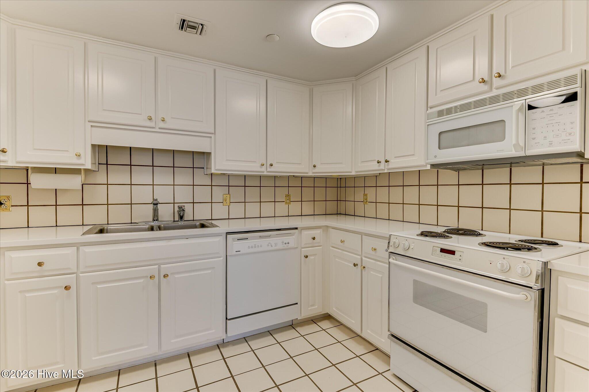 1 7th Street 705 Property Photo 13