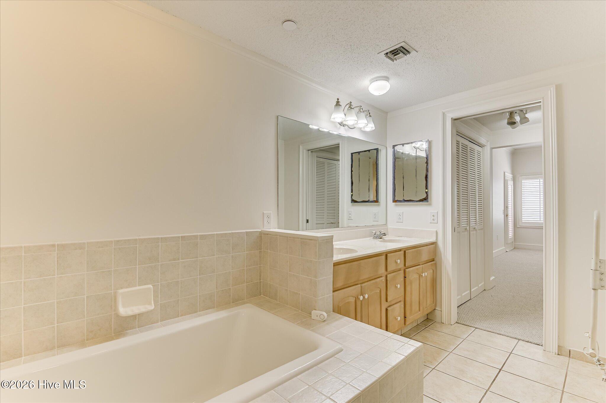 1 7th Street 705 Property Photo 22