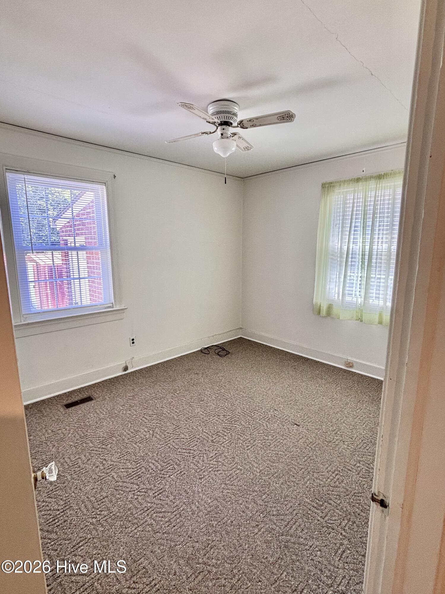 108 S Oleander Avenue Property Photo 10