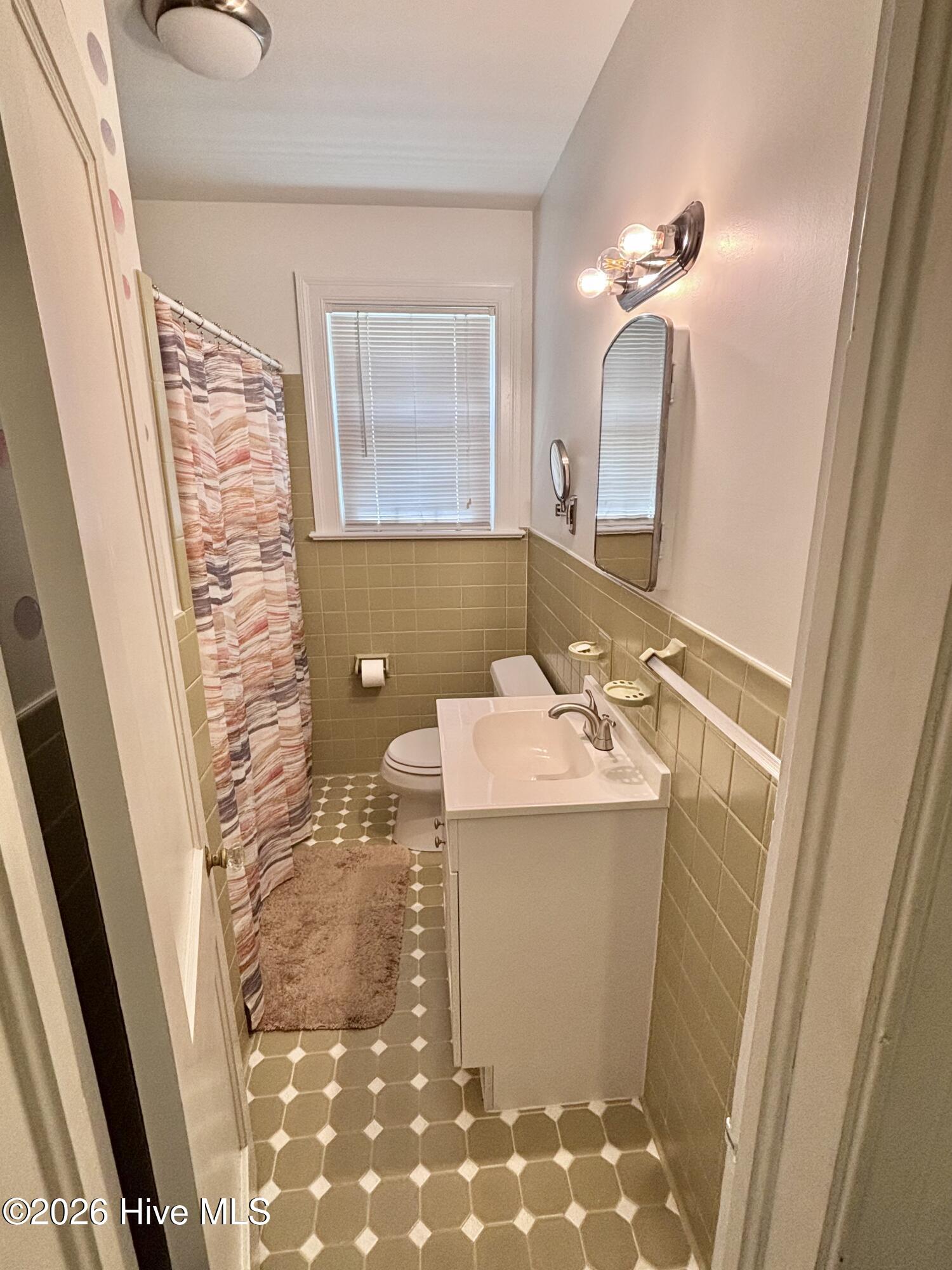108 S Oleander Avenue Property Photo 12
