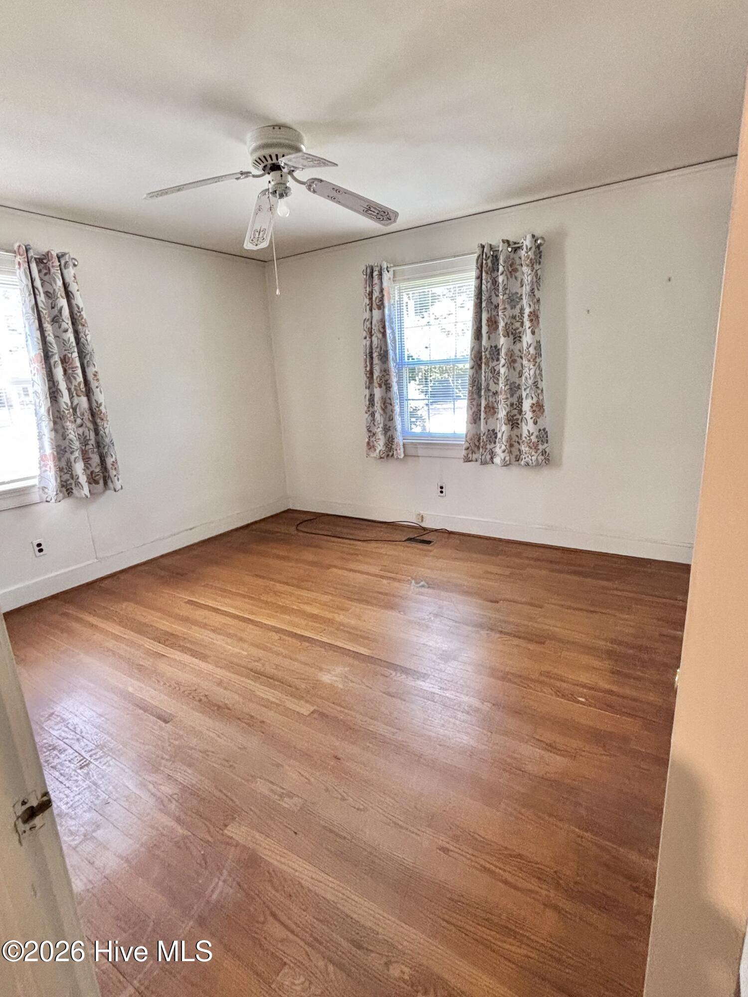 108 S Oleander Avenue Property Photo 13
