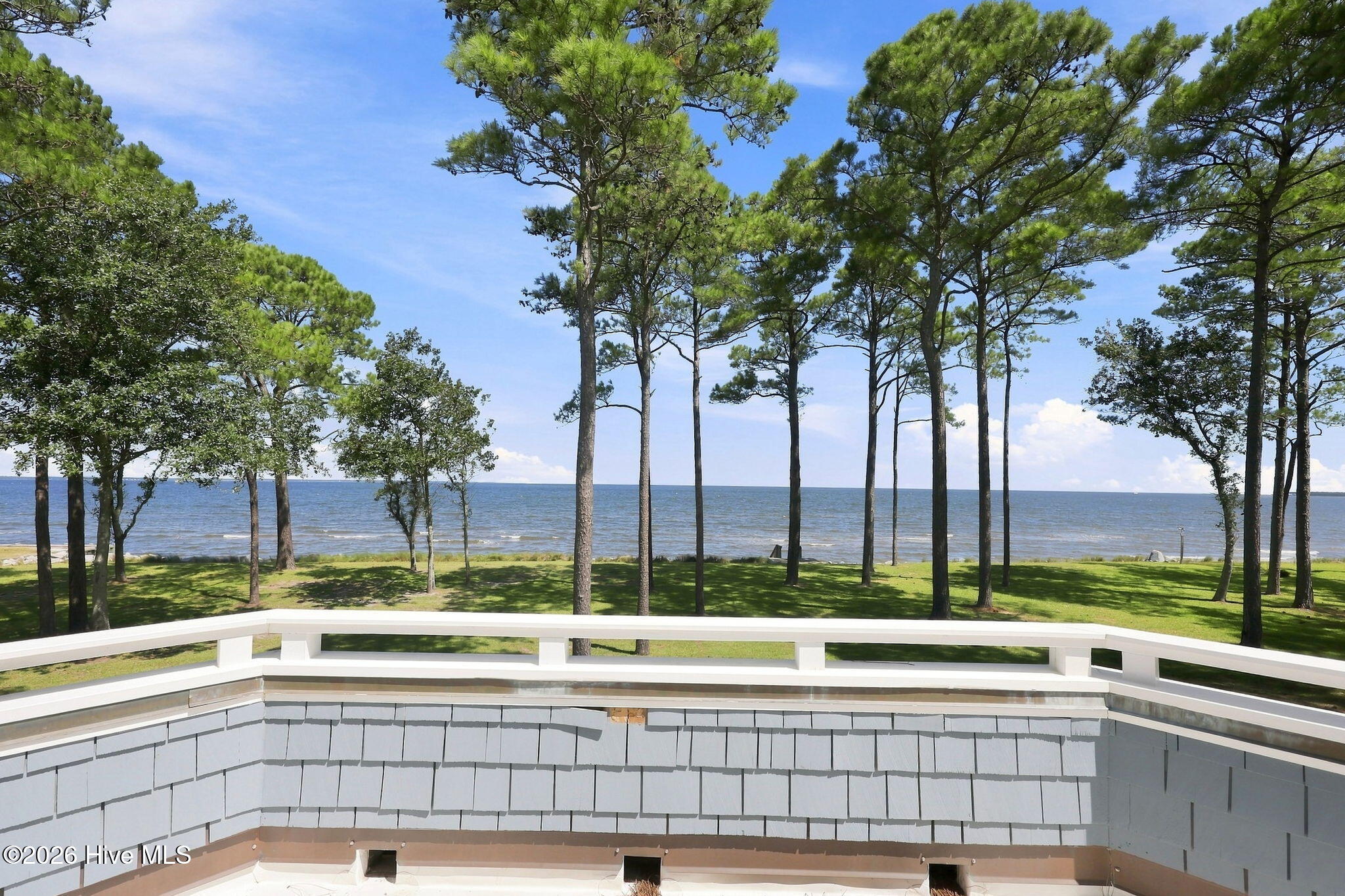 492 Sandy Point Drive Property Photo 8