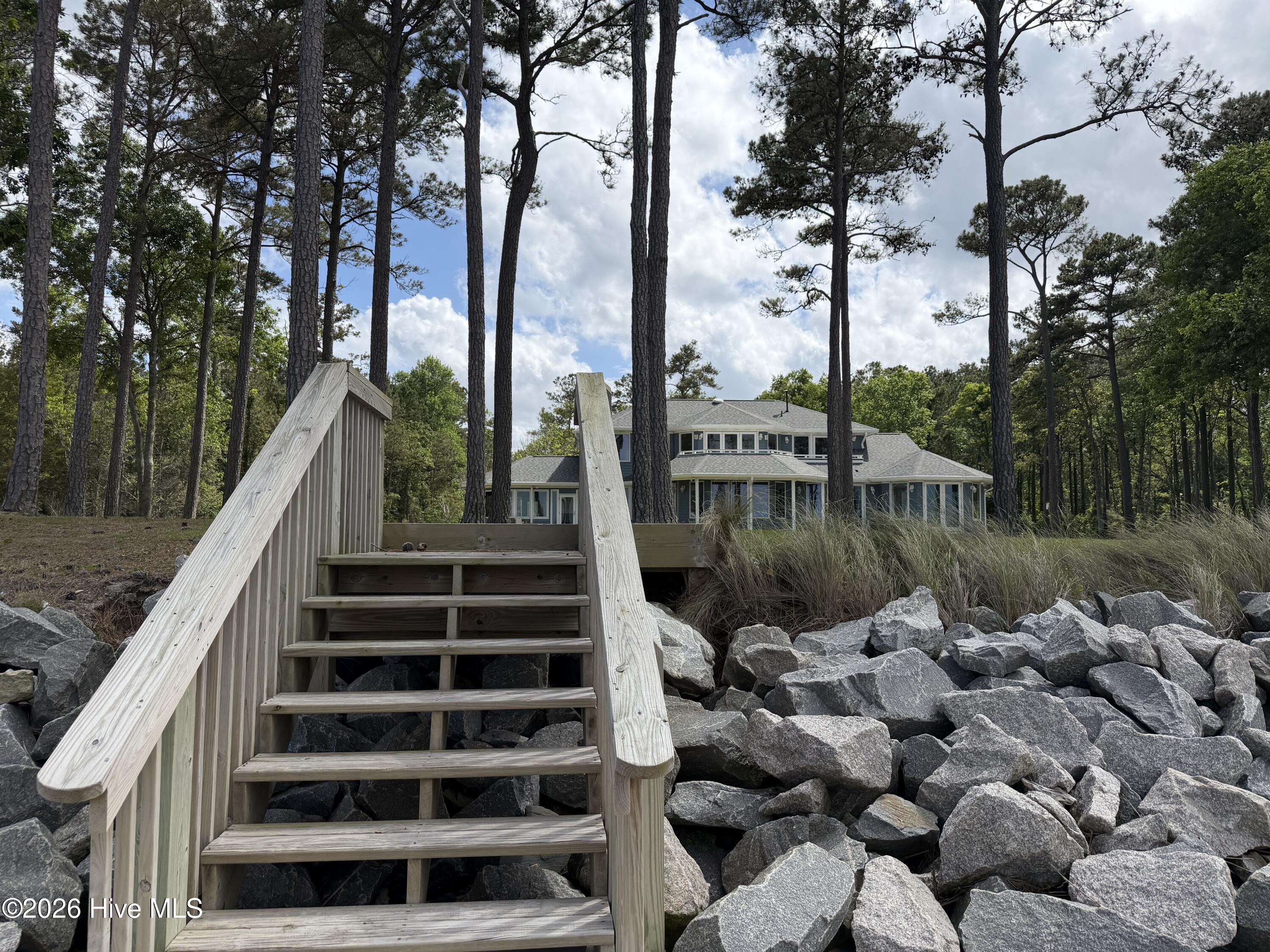 492 Sandy Point Drive Property Photo 13
