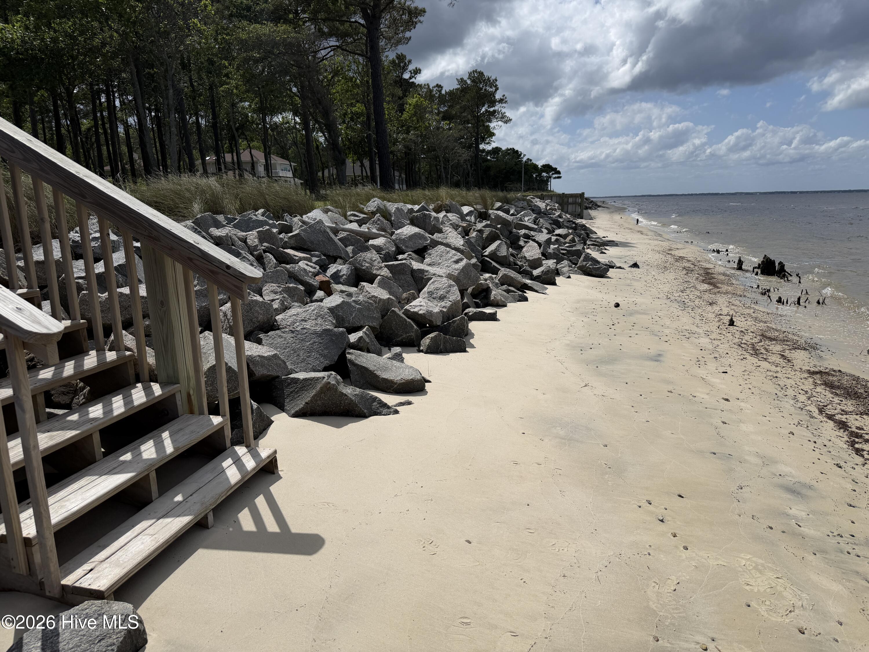 492 Sandy Point Drive Property Photo 14