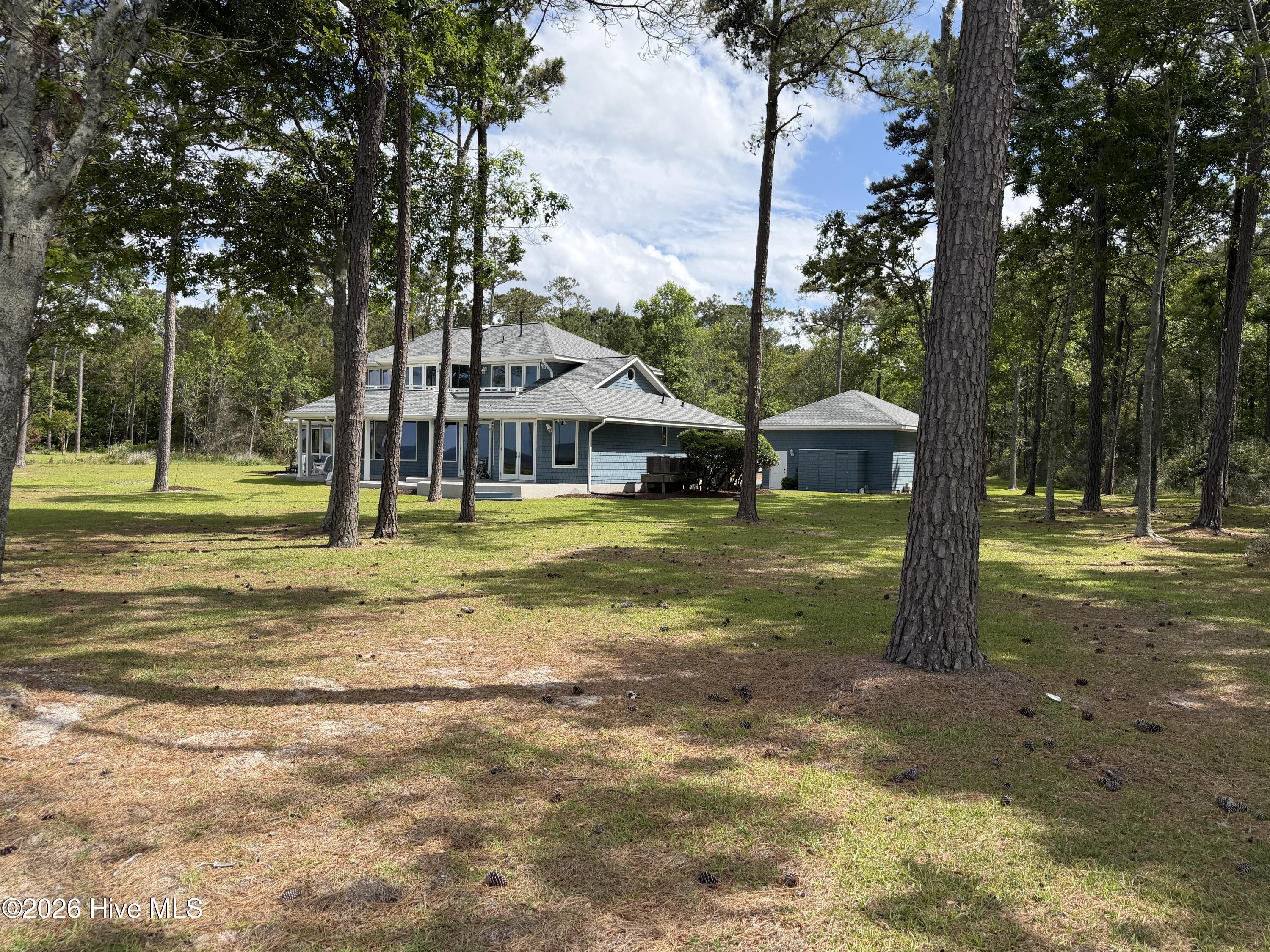 492 Sandy Point Drive Property Photo 17