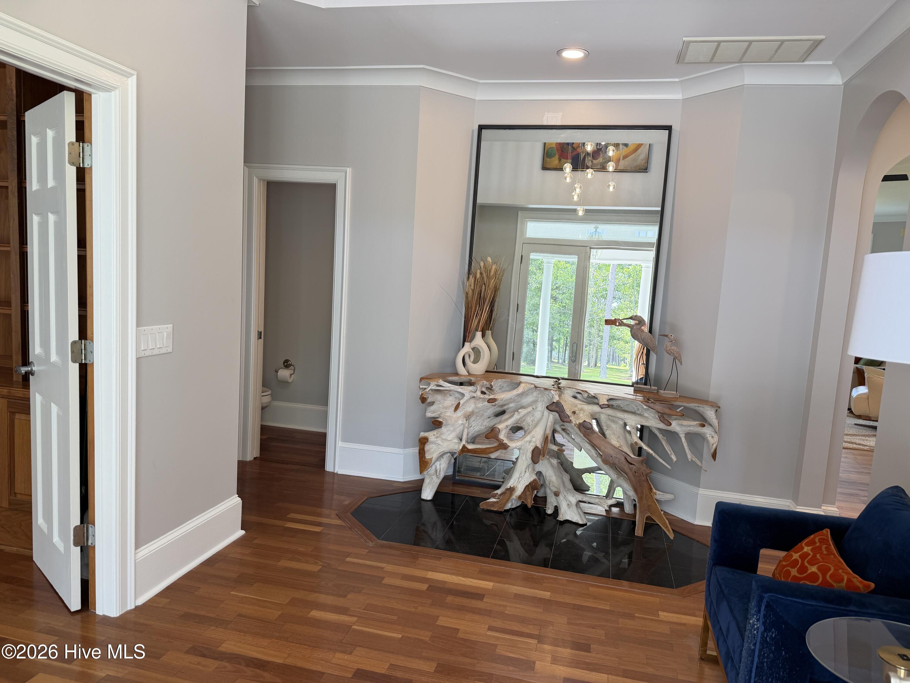 492 Sandy Point Drive Property Photo 18