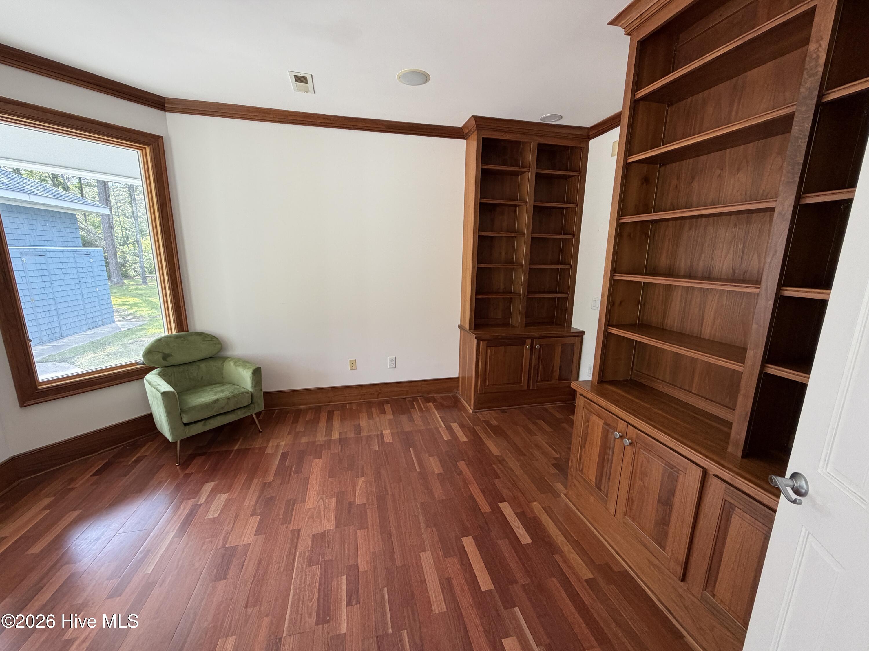492 Sandy Point Drive Property Photo 20