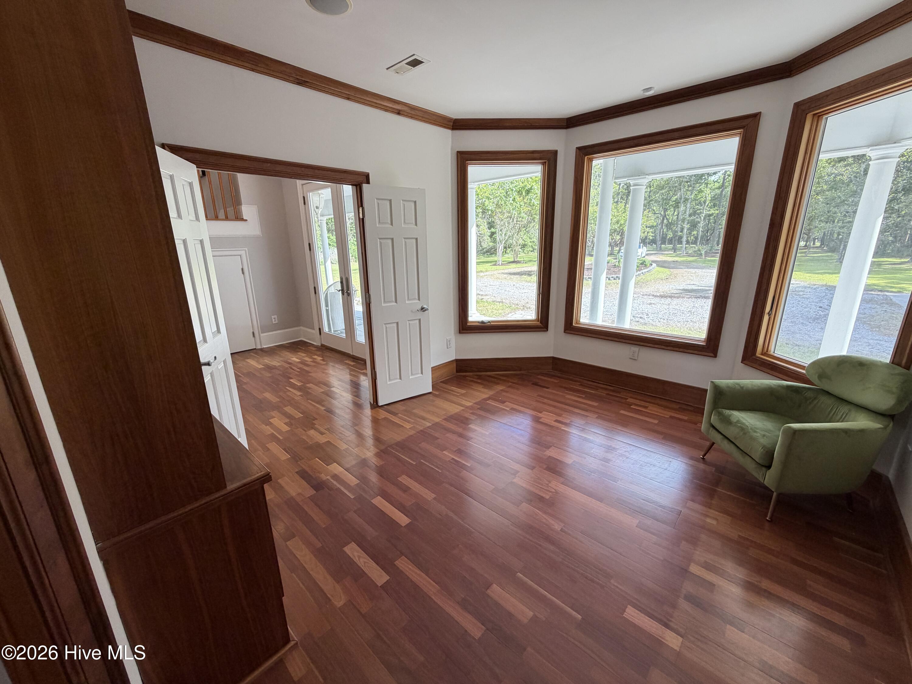 492 Sandy Point Drive Property Photo 21