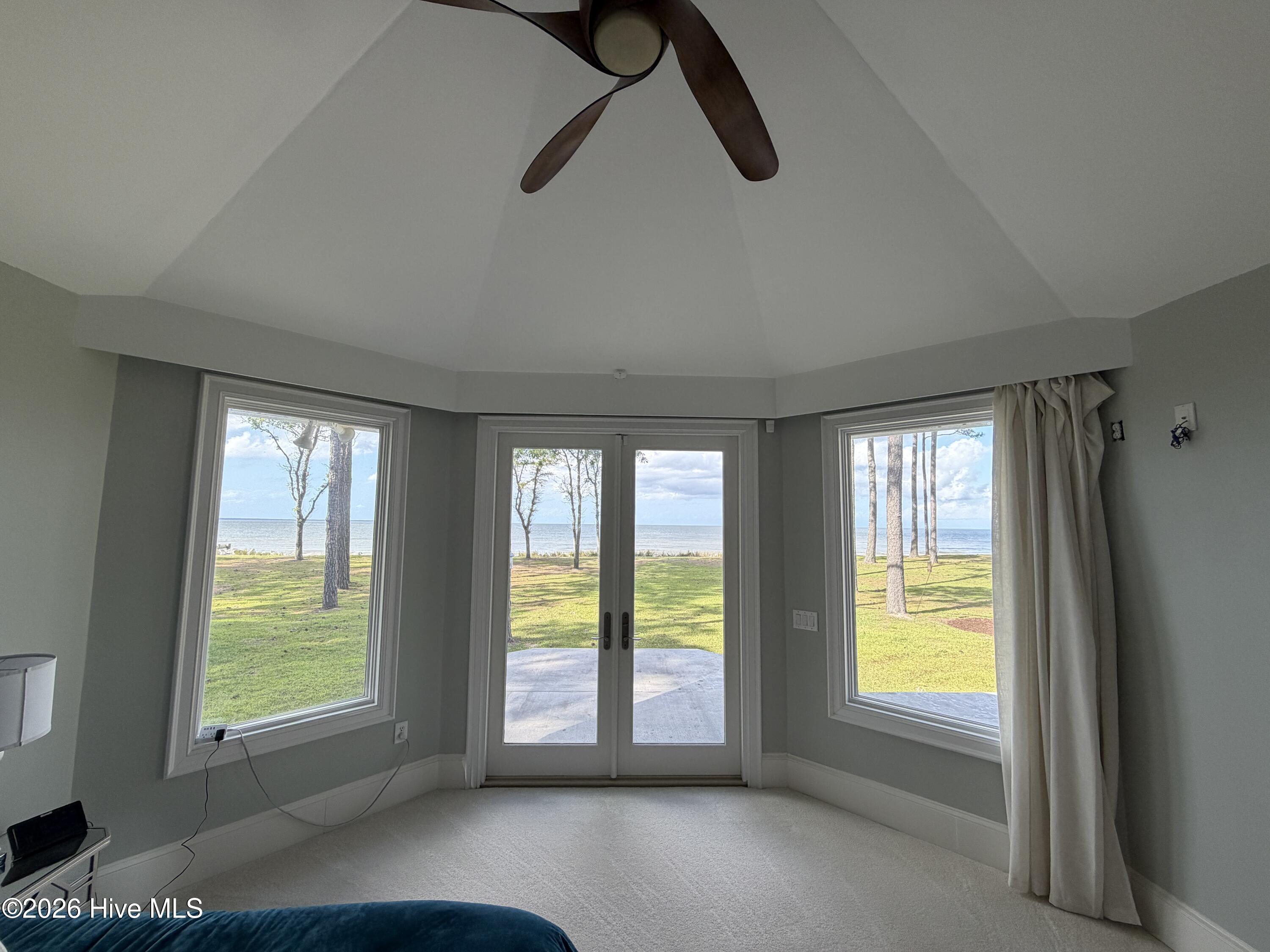 492 Sandy Point Drive Property Photo 44