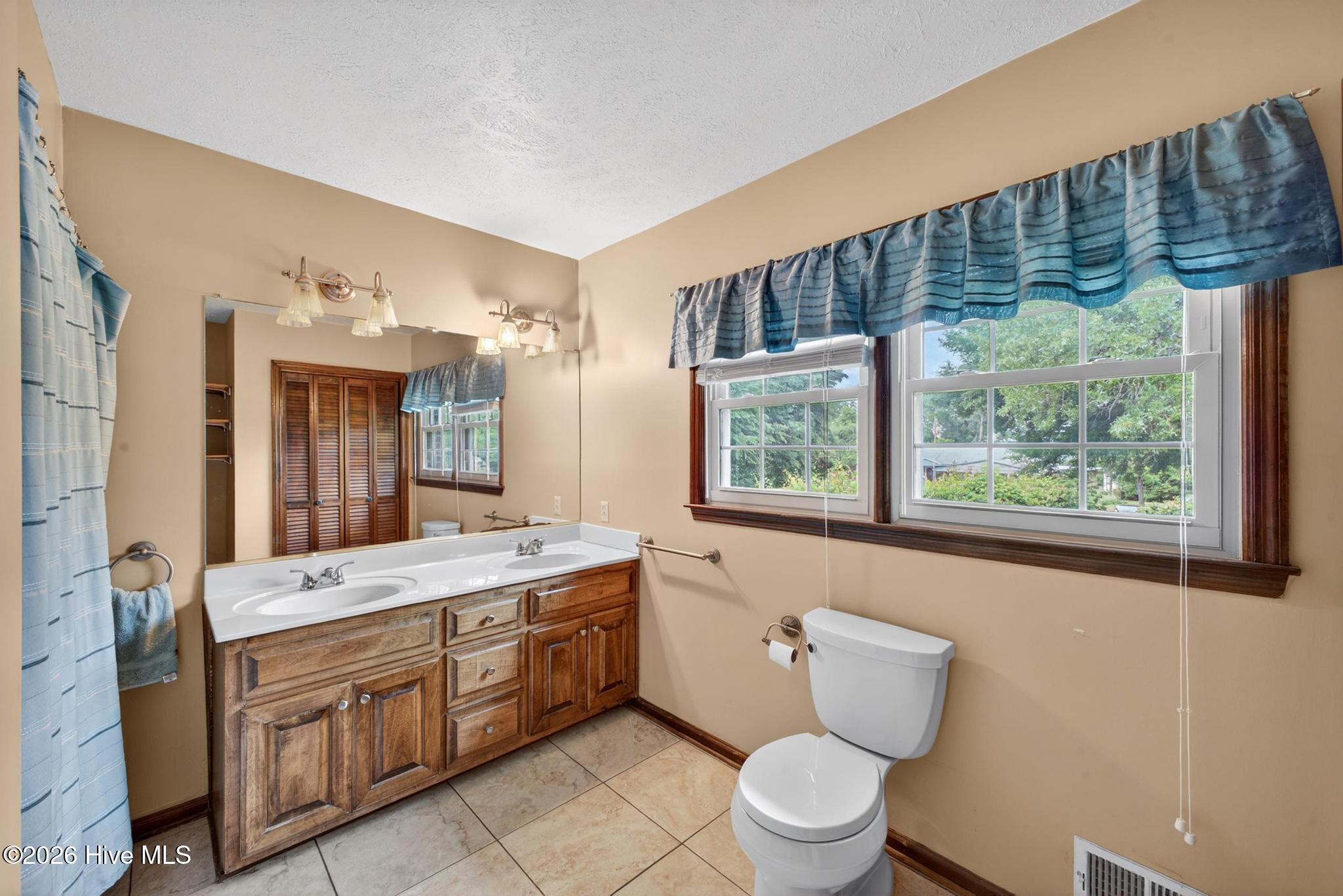 507 5th Street Property Photo 17