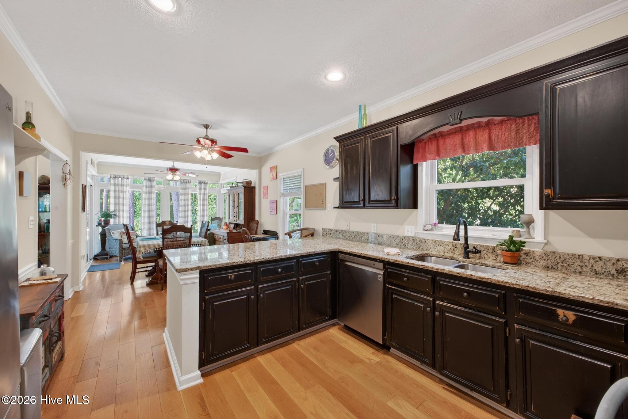 680 Lakeside Drive Property Photo 13