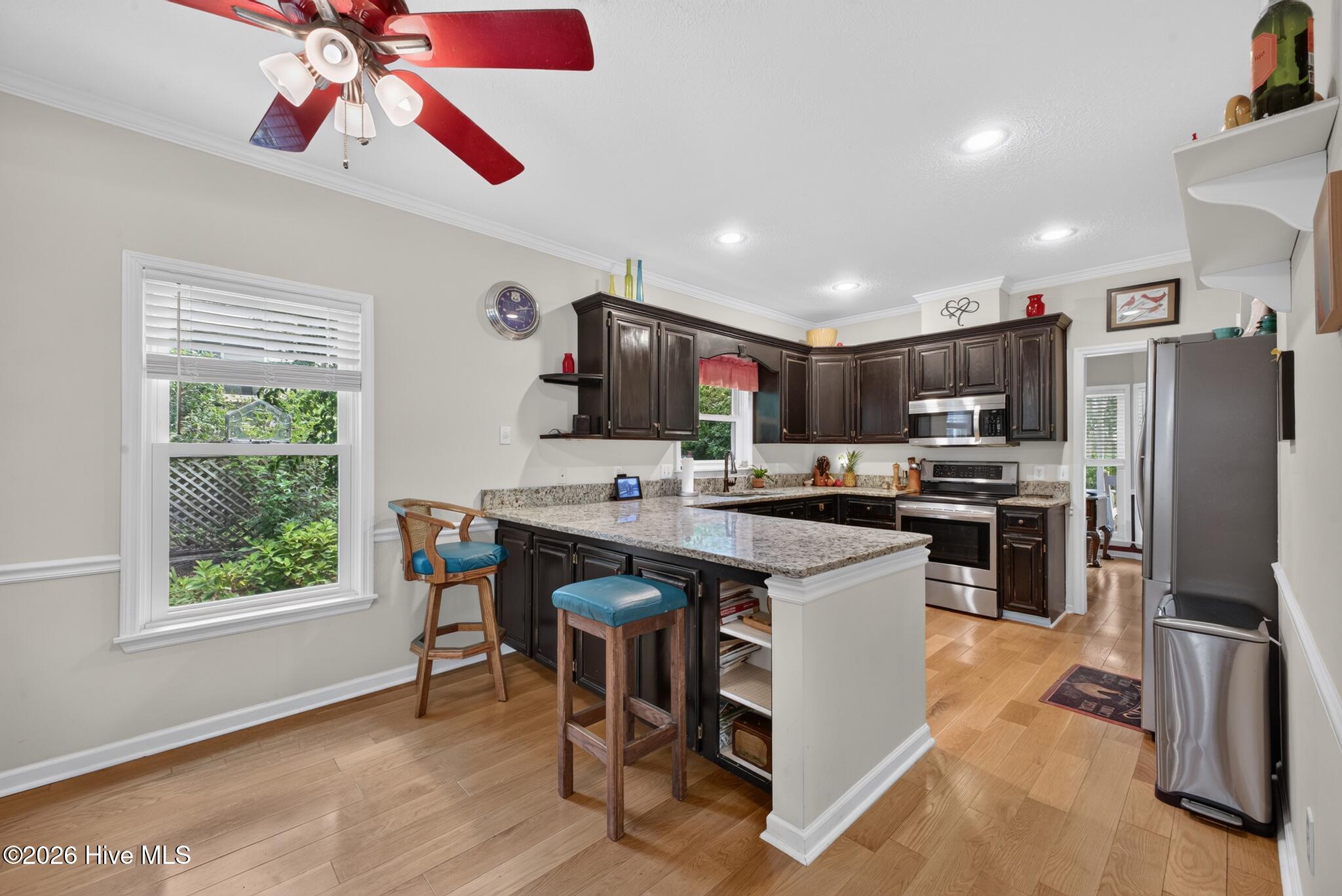 680 Lakeside Drive Property Photo 17