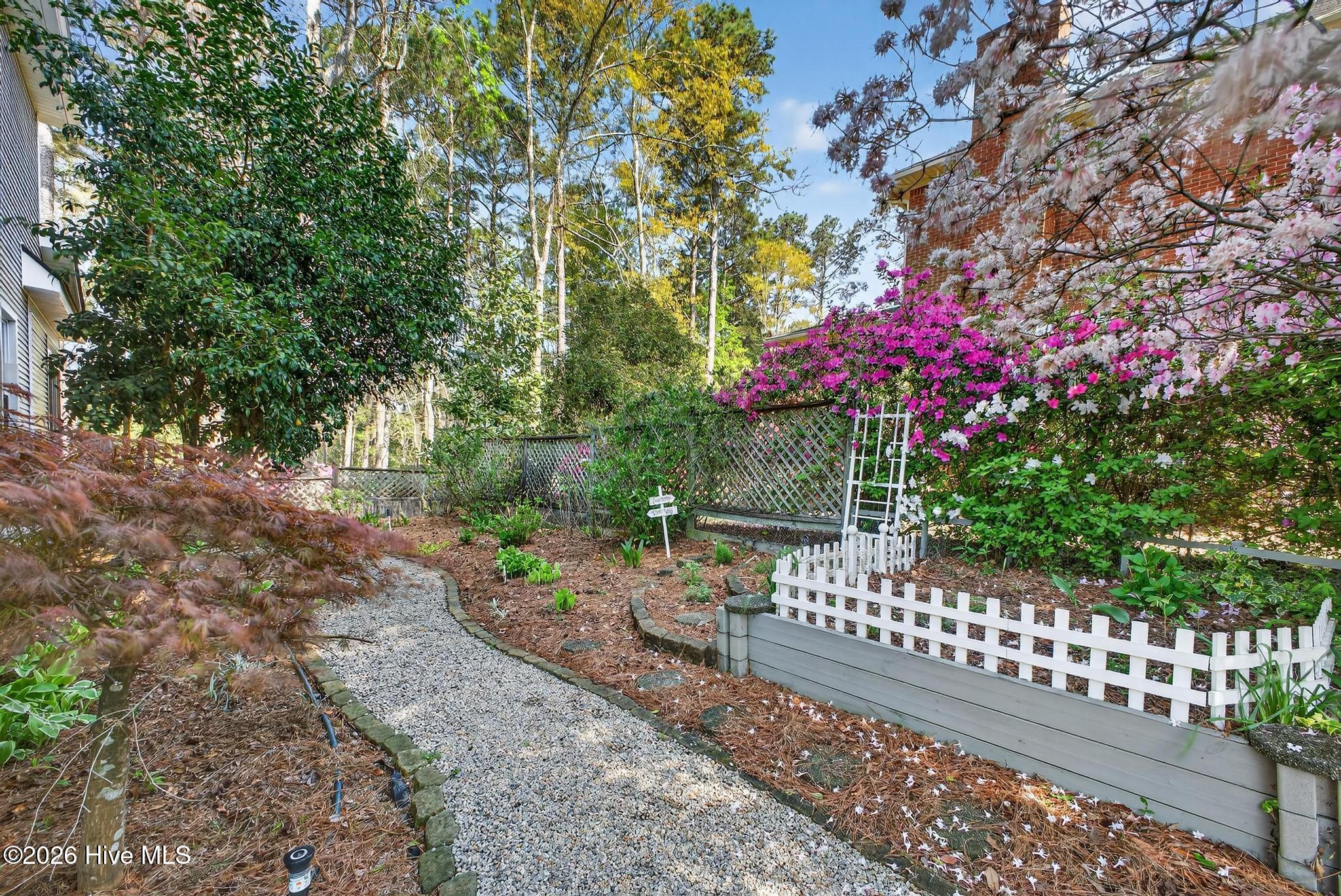 680 Lakeside Drive Property Photo 60