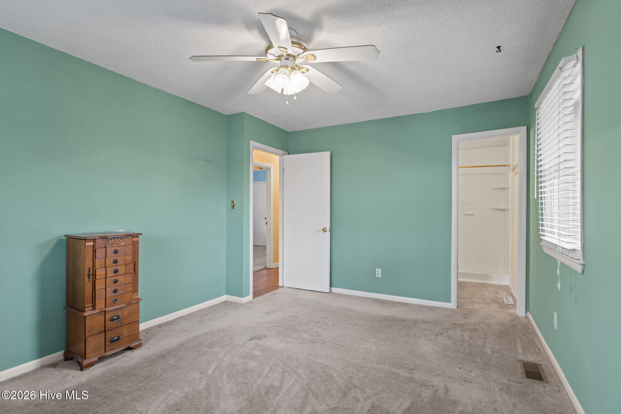 902 Hedrick Boulevard Property Photo 10