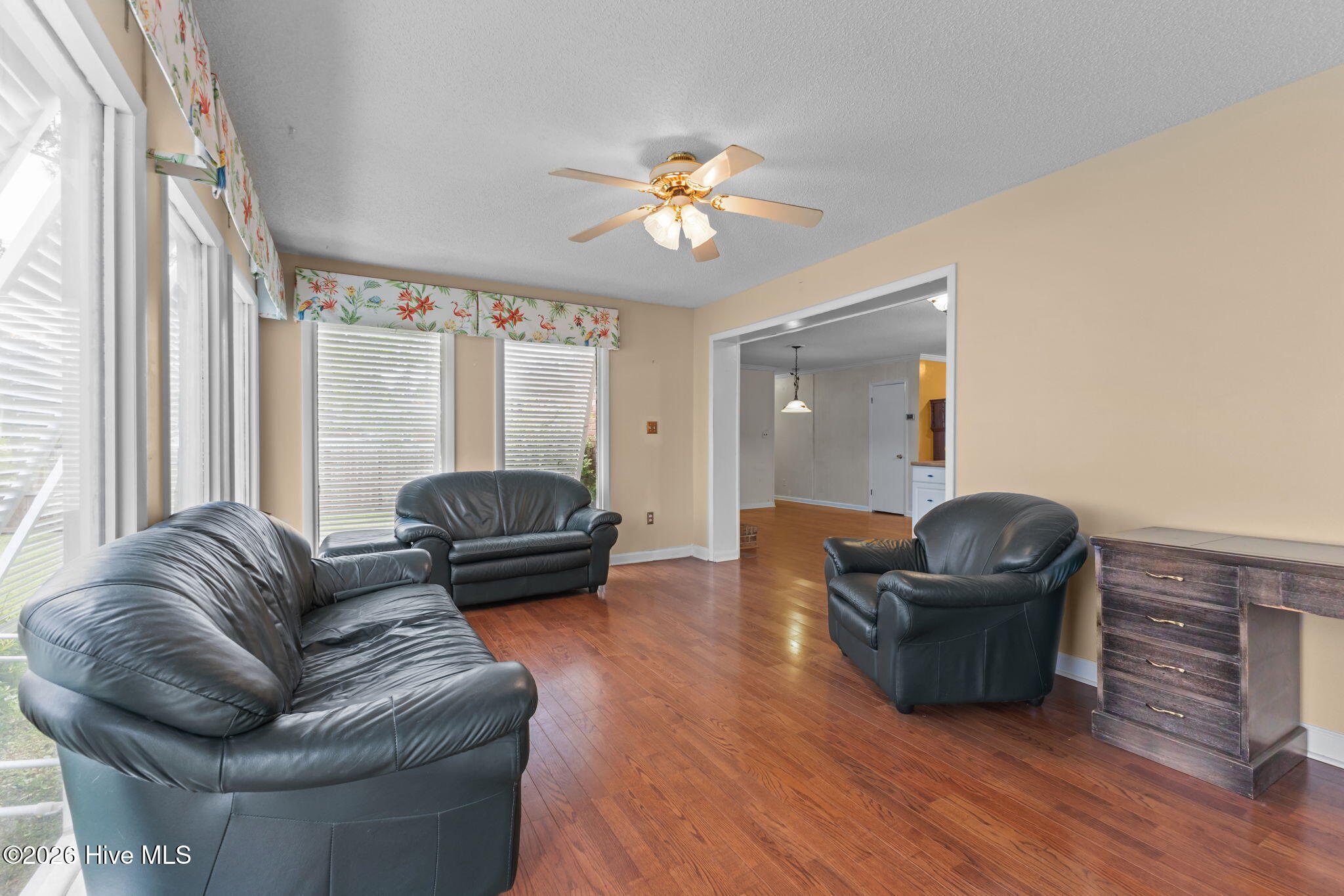 902 Hedrick Boulevard Property Photo 32