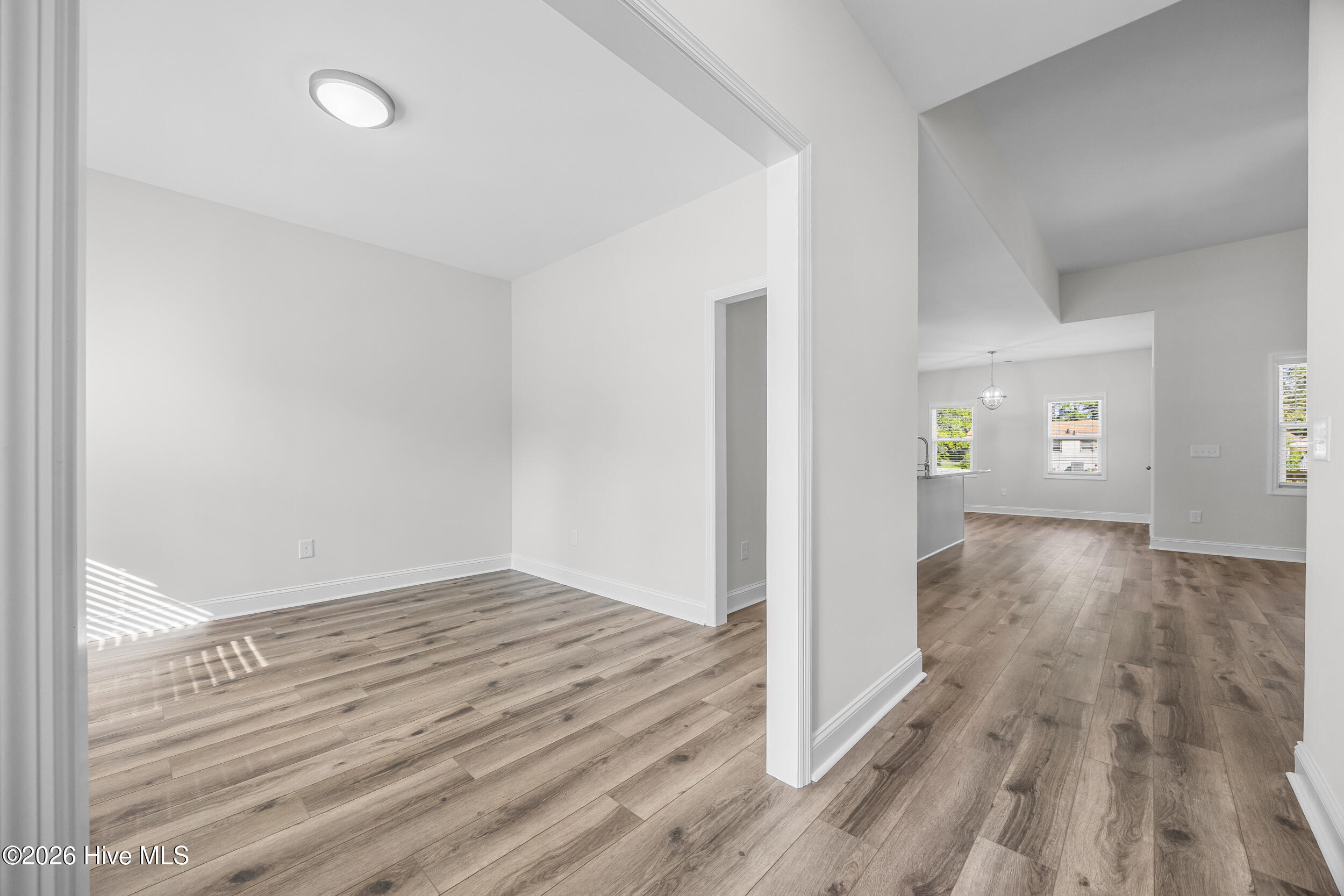 2223 Greenwood Court Property Photo 10