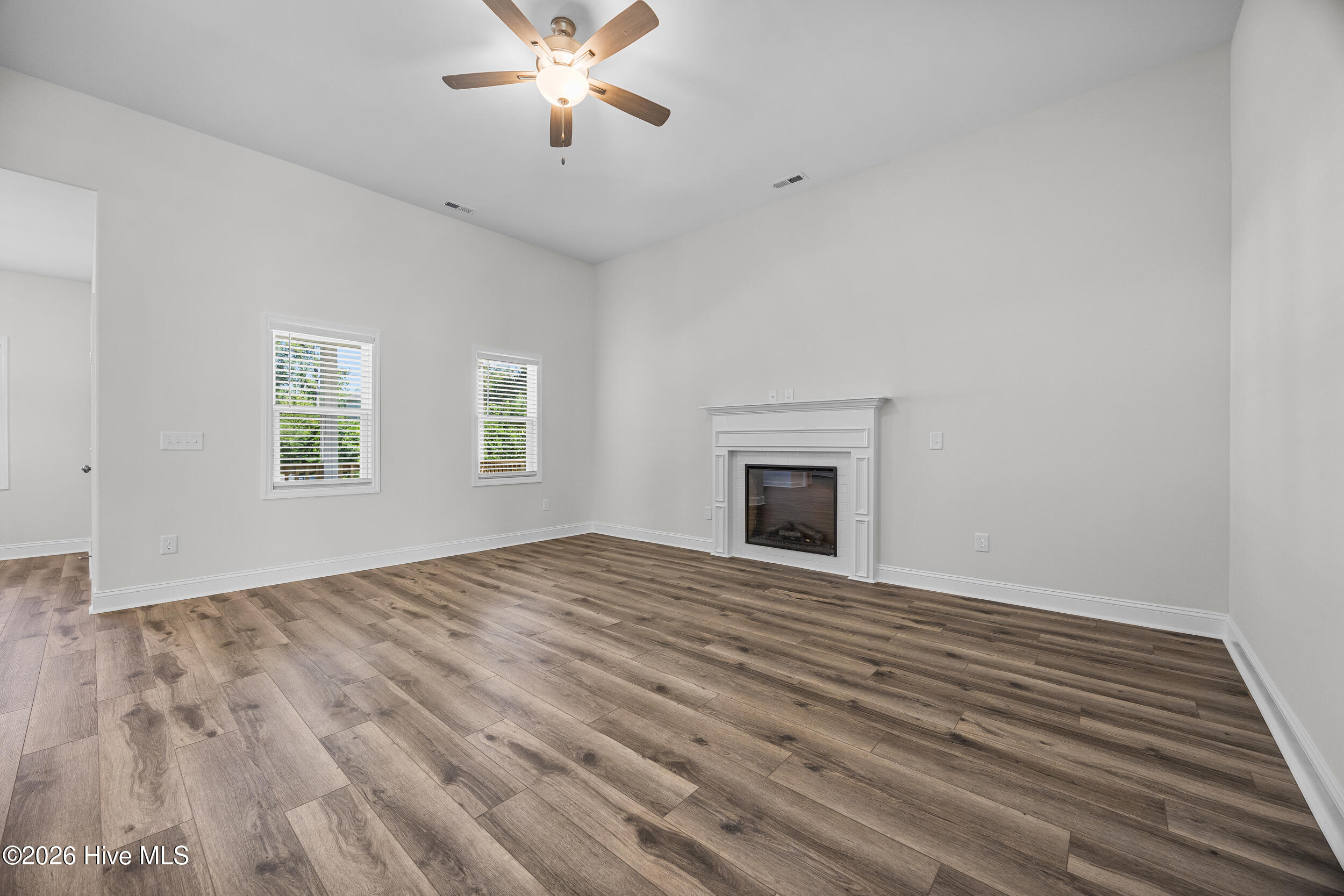 2223 Greenwood Court Property Photo 17