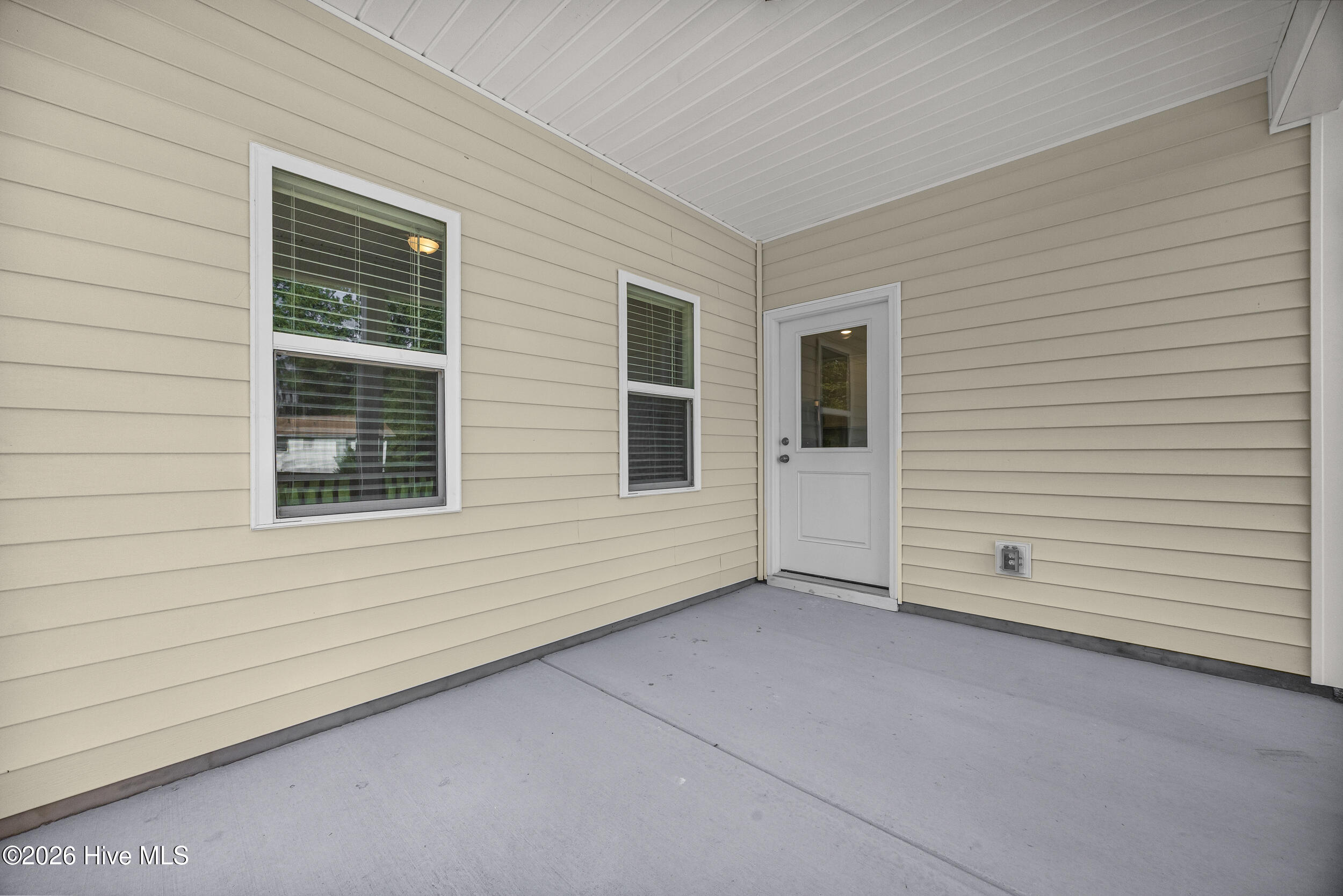 2223 Greenwood Court Property Photo 48
