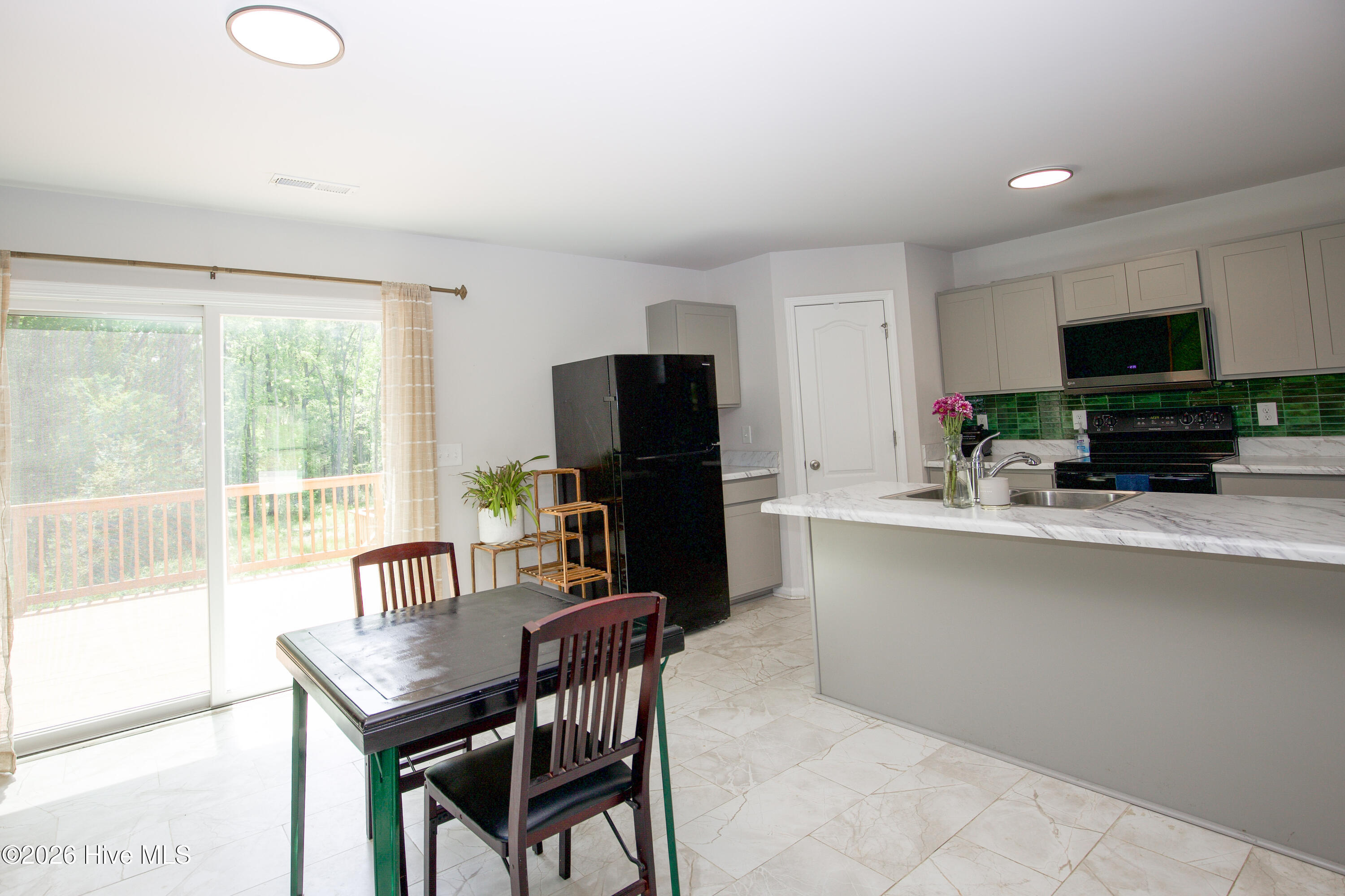 429 Century Lane Property Photo 15