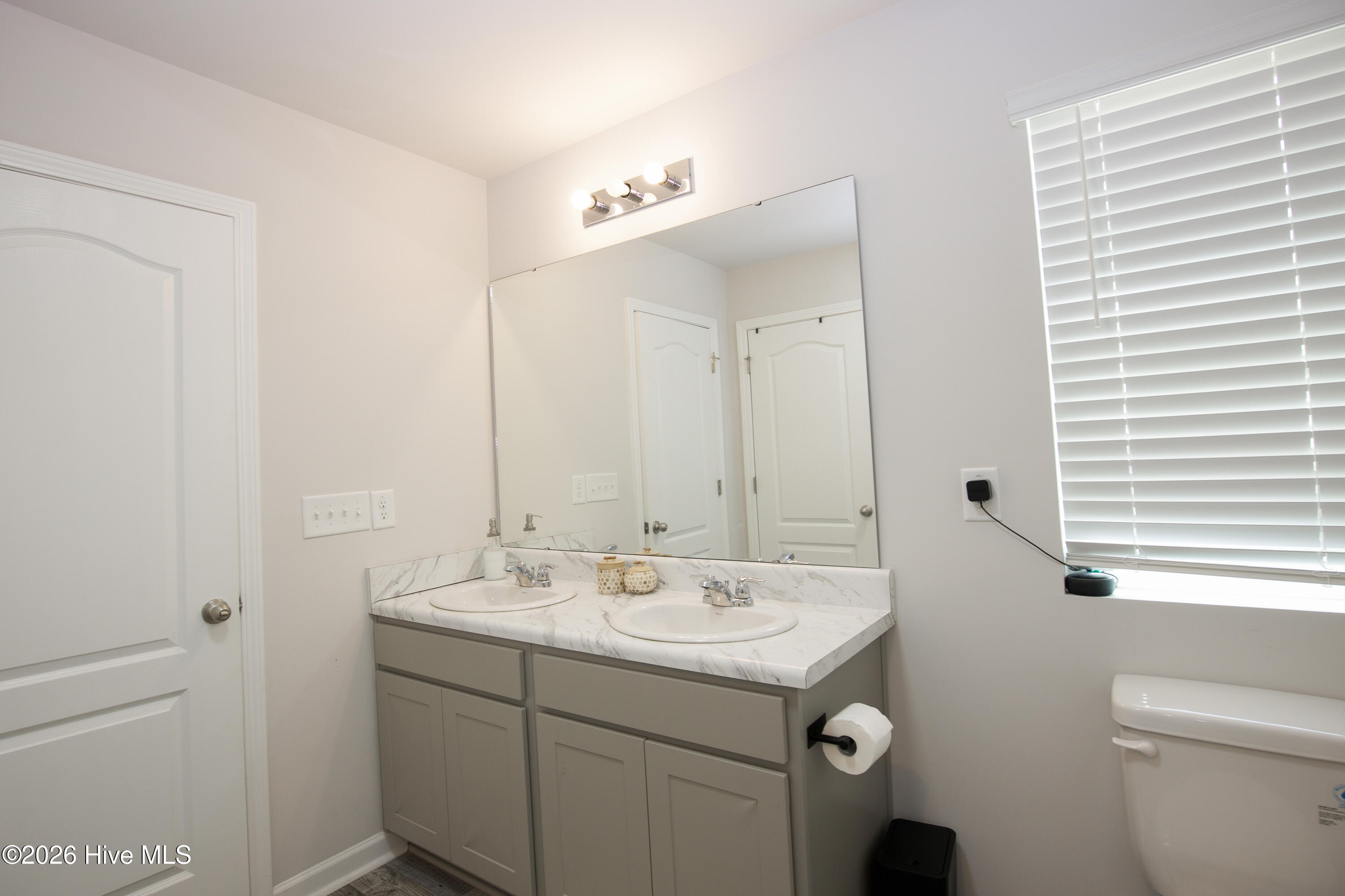 429 Century Lane Property Photo 28