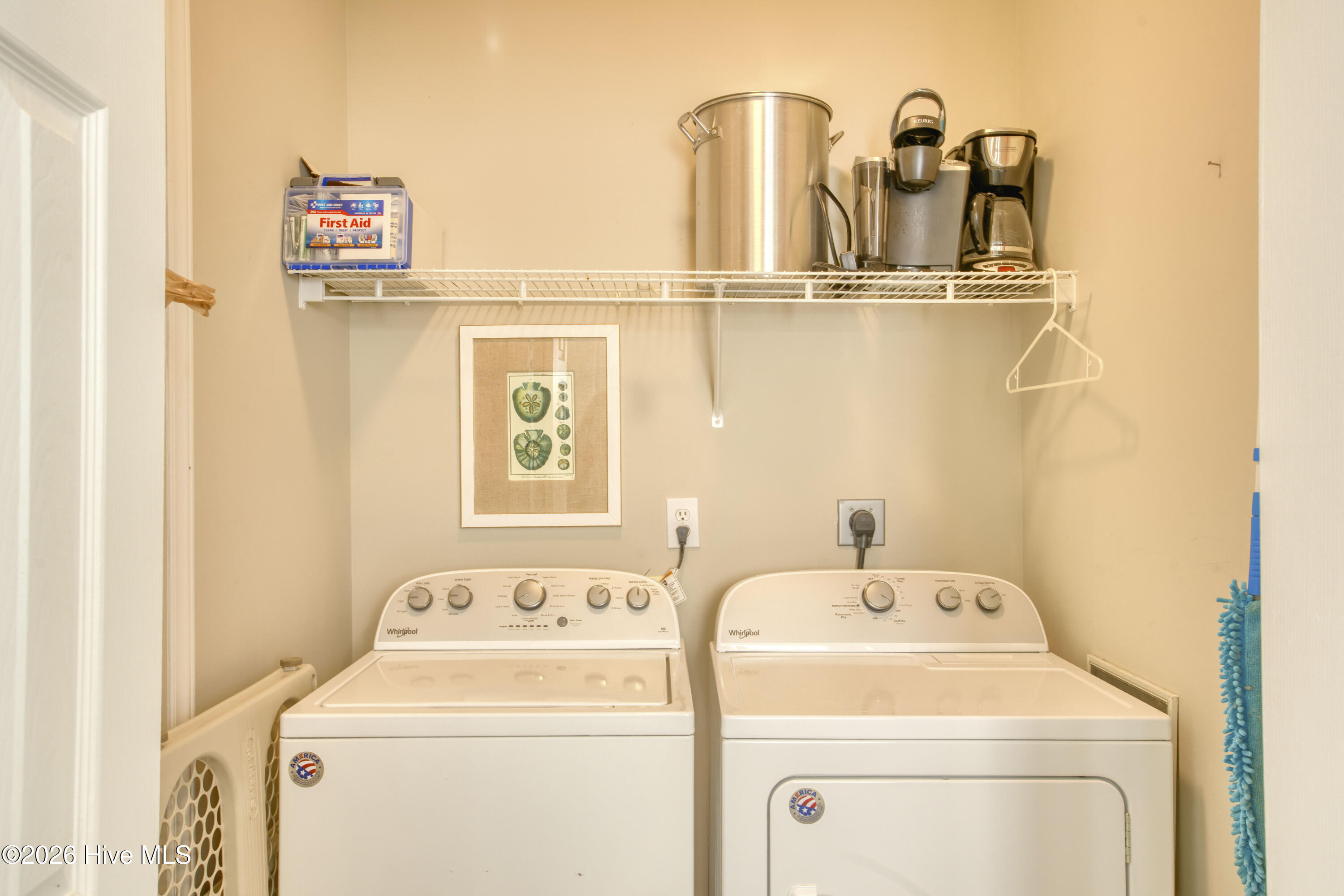 338 Sea Shore Drive Property Photo 14