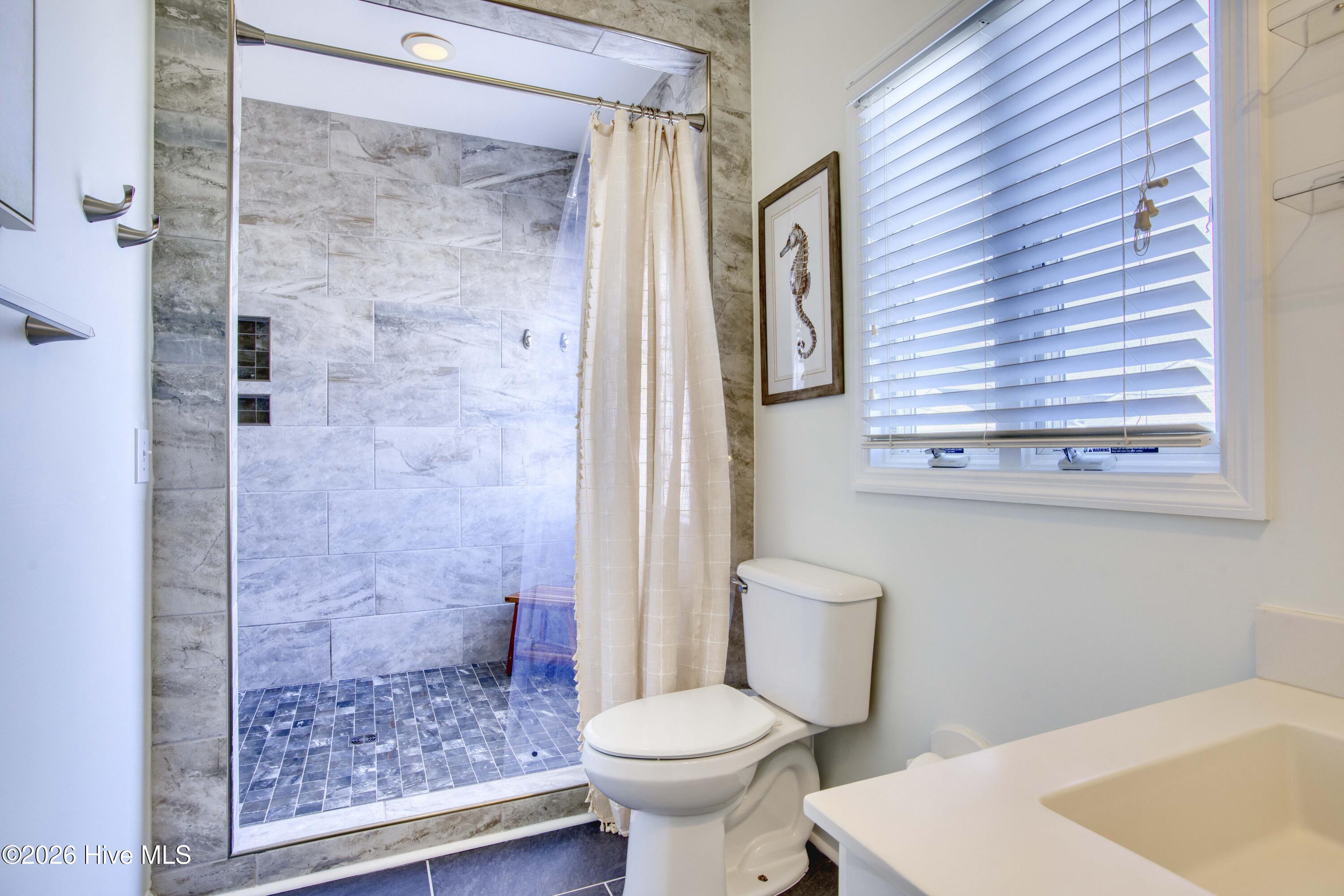338 Sea Shore Drive Property Photo 17