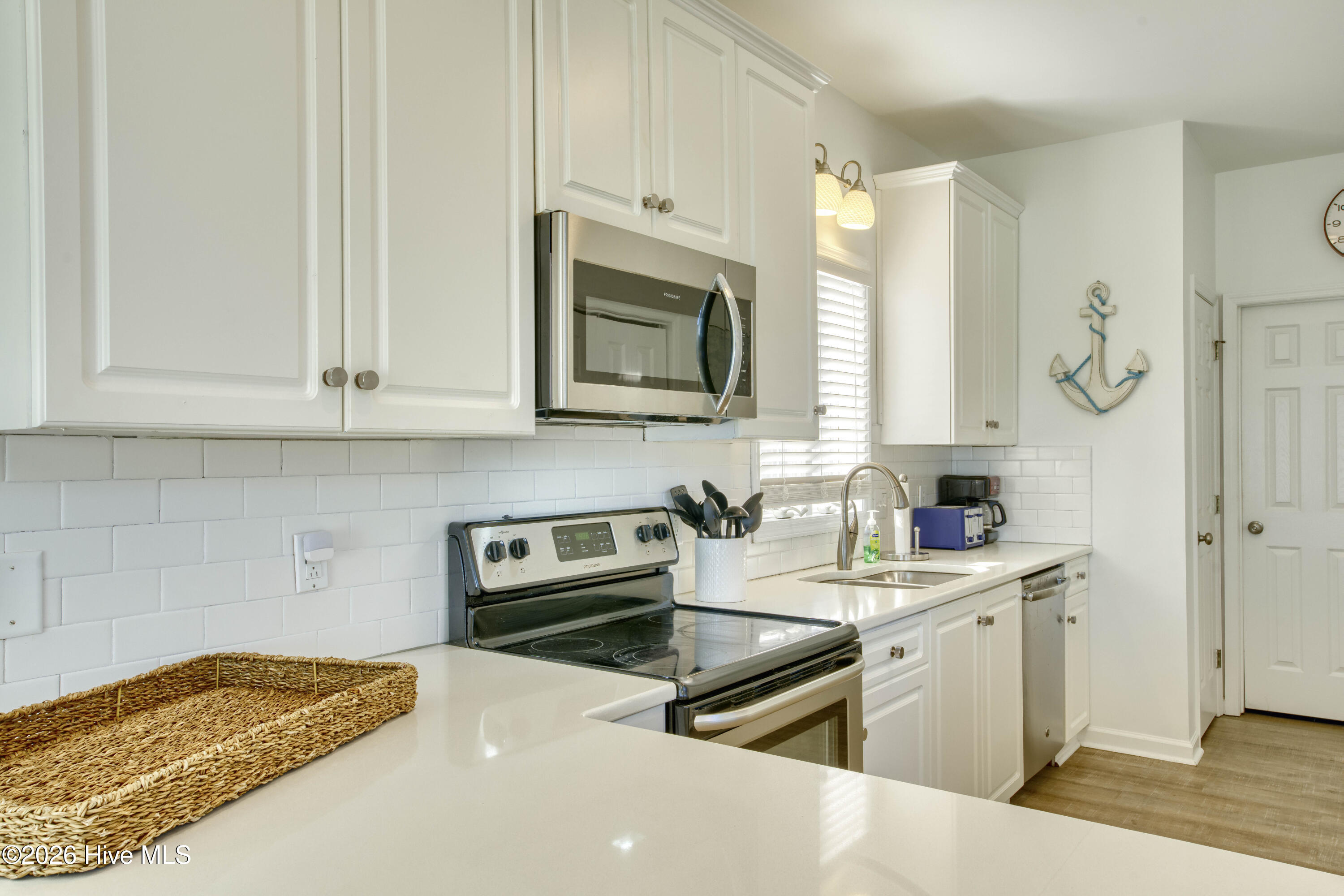 338 Sea Shore Drive Property Photo 37