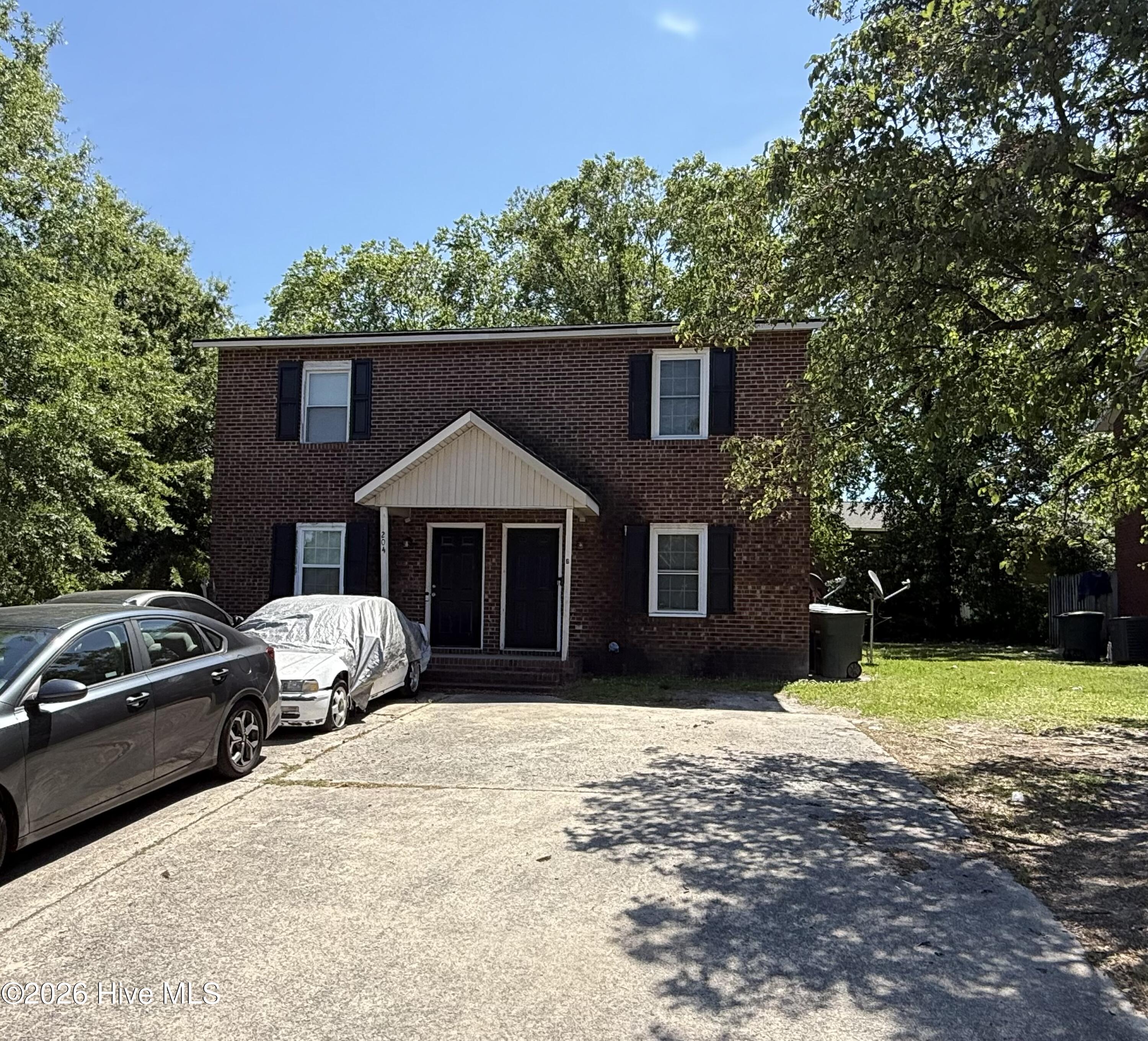 204 Kristin Drive A/b Property Photo 1