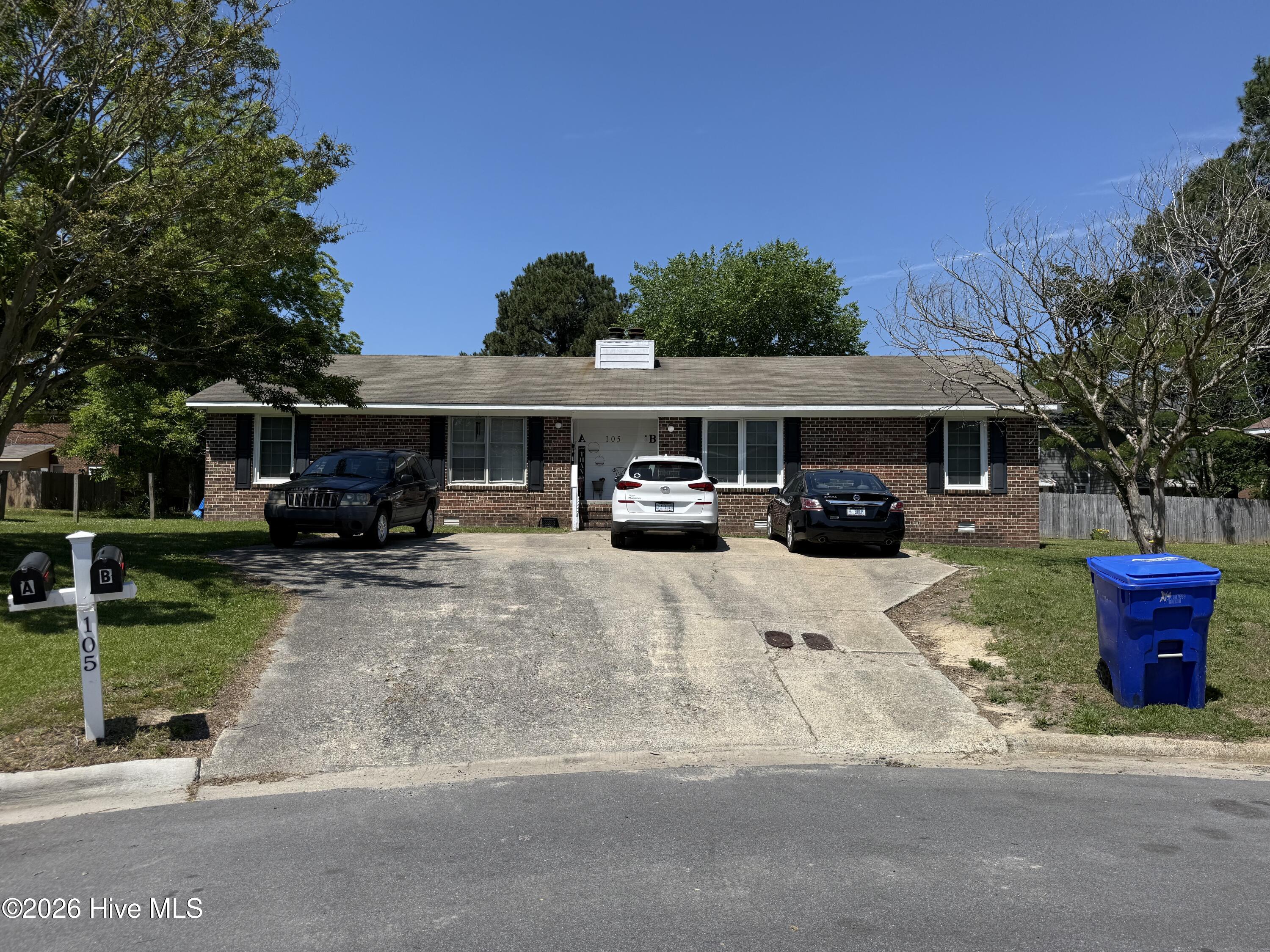 105 Mosby Circle A&b Property Photo 1