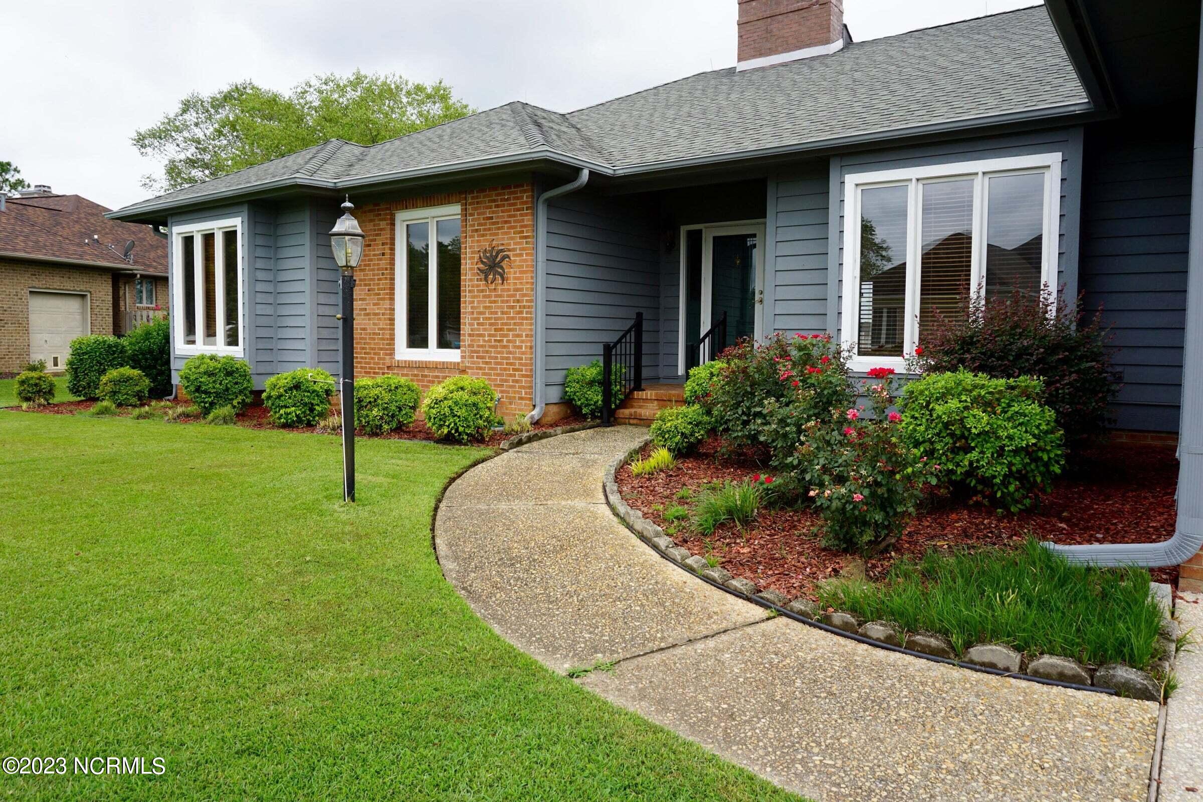 867 Castleberry Court Property Photo 1